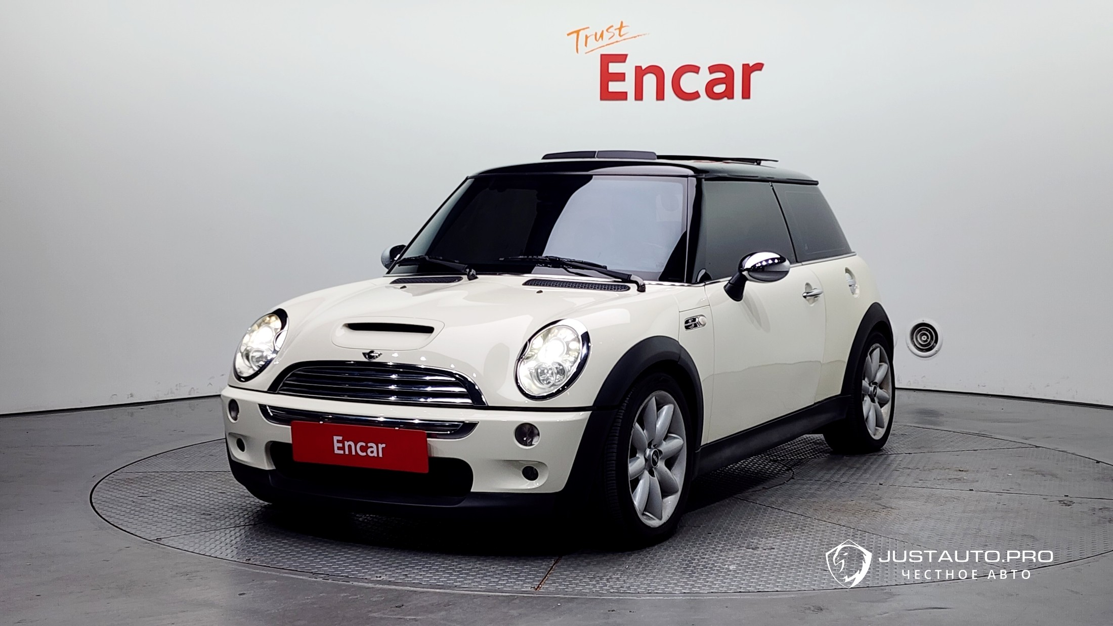 Автомобиль Mini Cooper