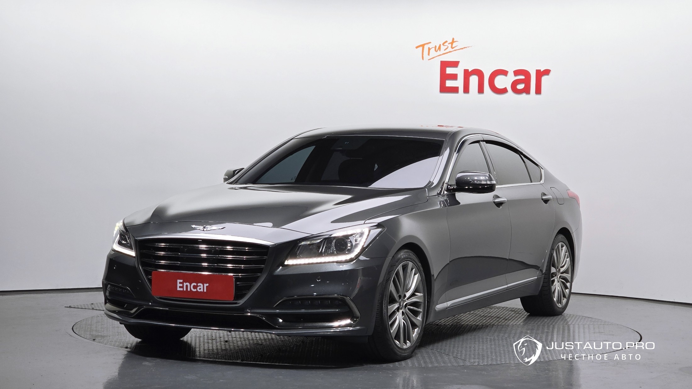 Автомобиль Genesis G80