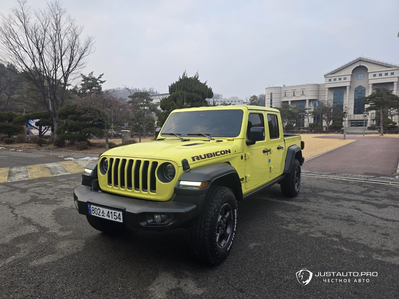 Автомобиль Jeep Gladiator