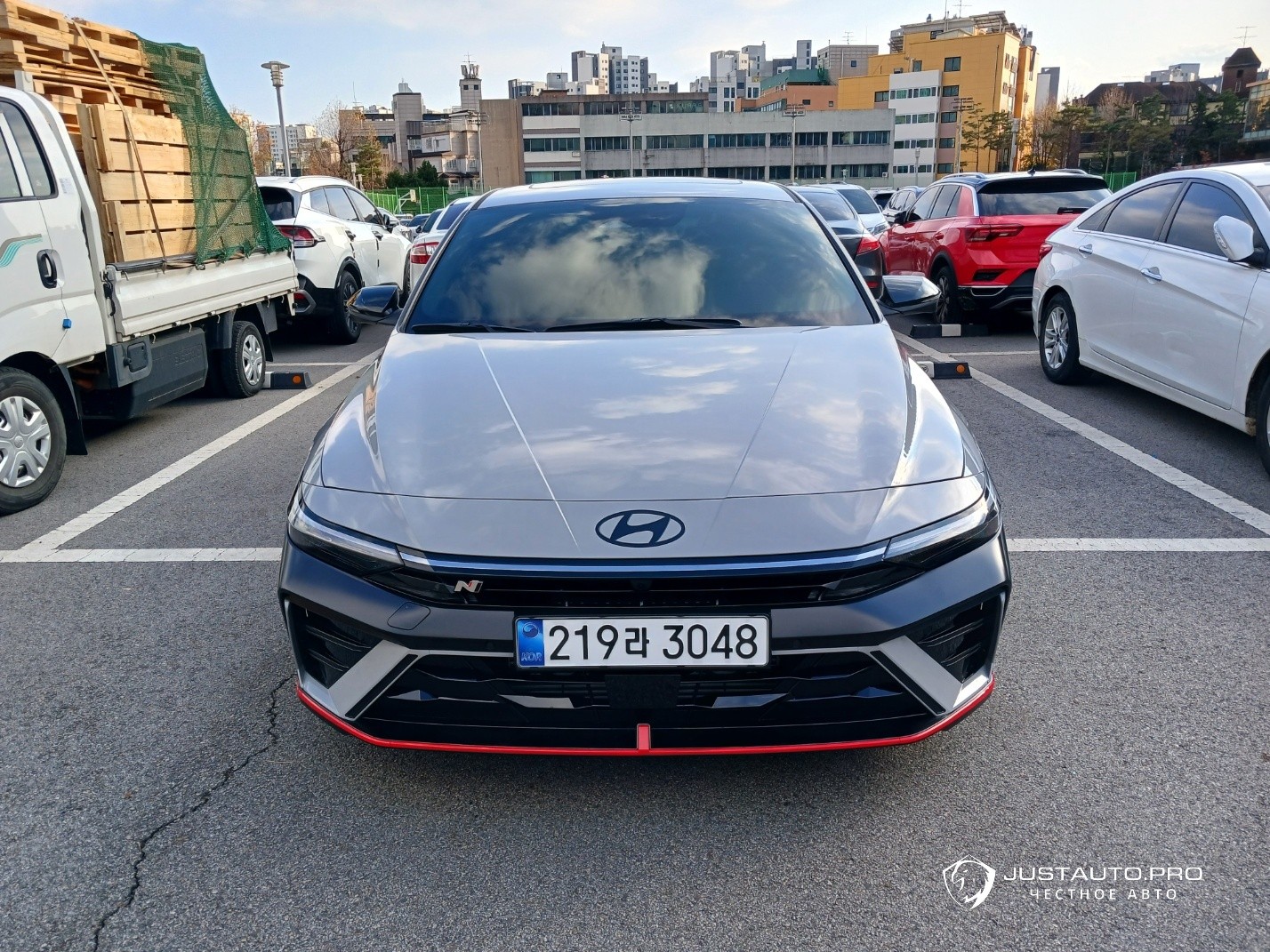 Автомобиль Hyundai AVANTE