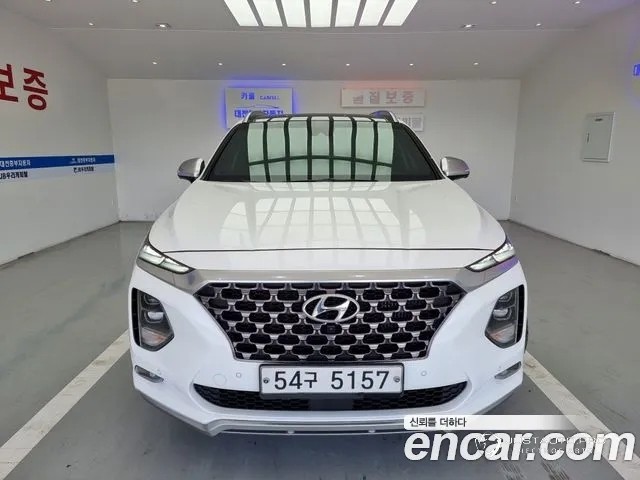 Автомобиль Hyundai Santafe