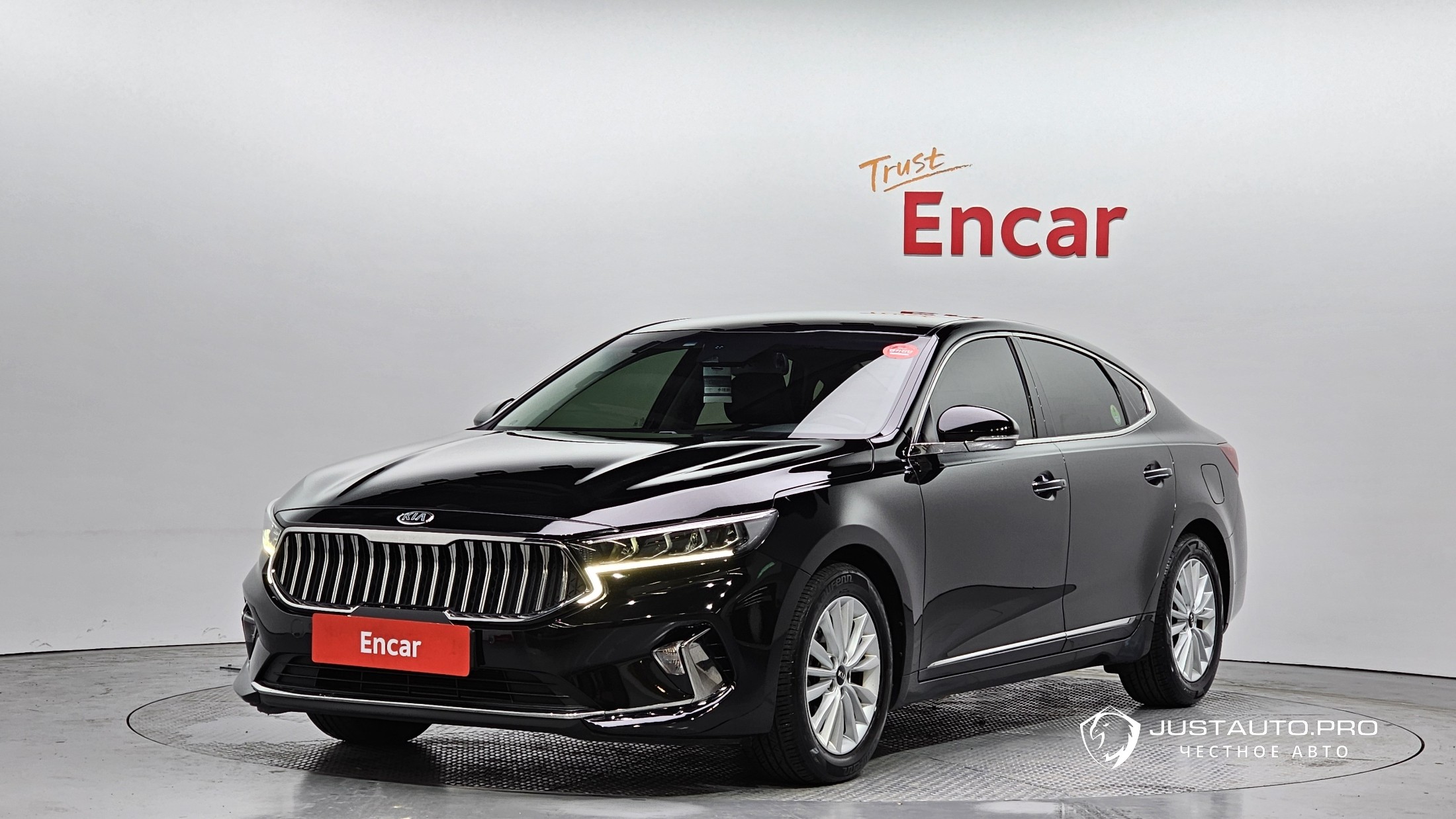 Автомобиль Kia K7