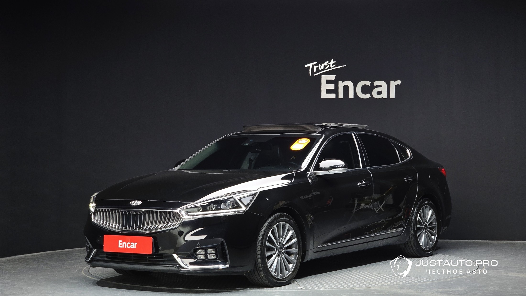 Автомобиль Kia K7