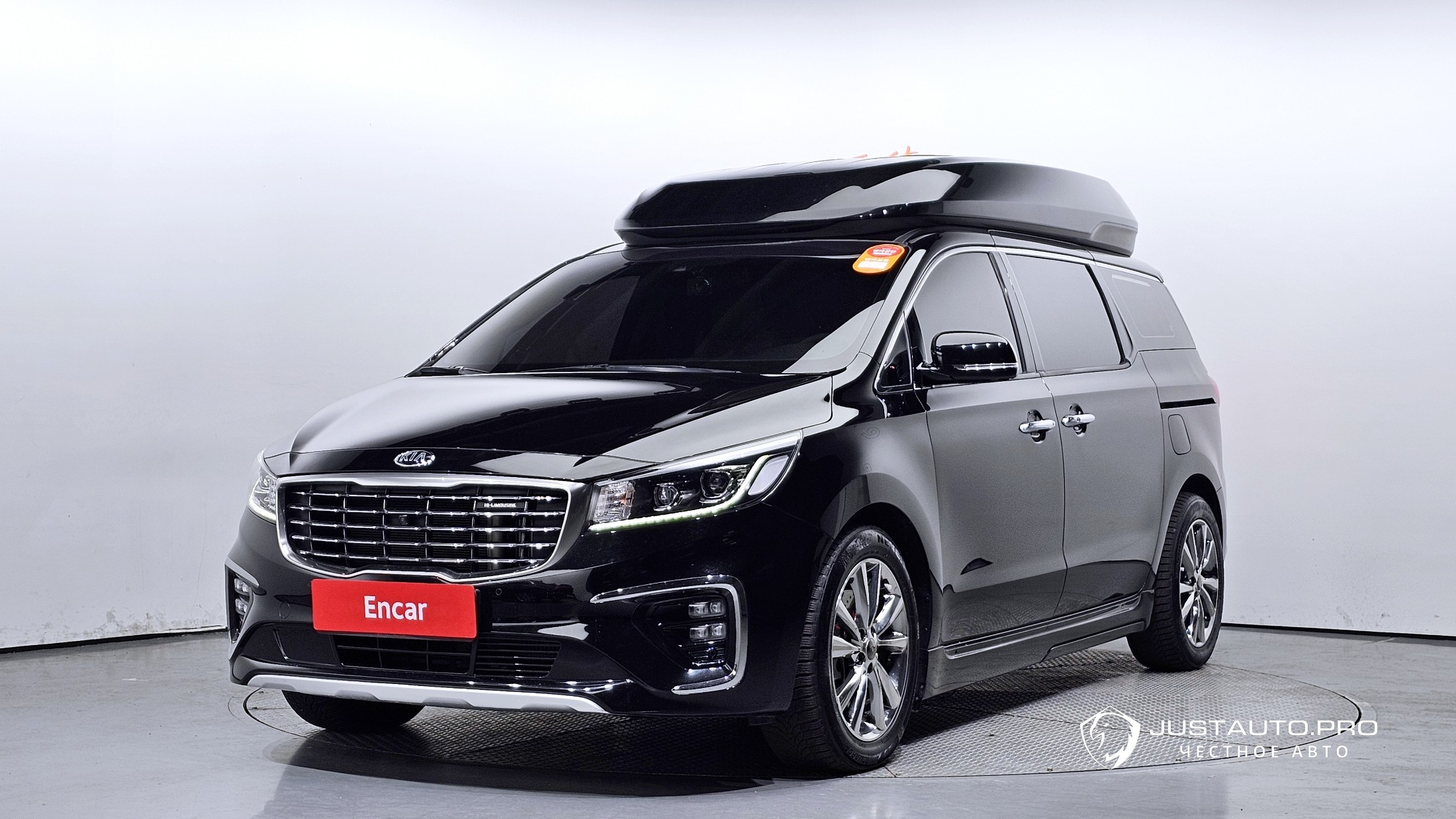 Автомобиль Kia Canival