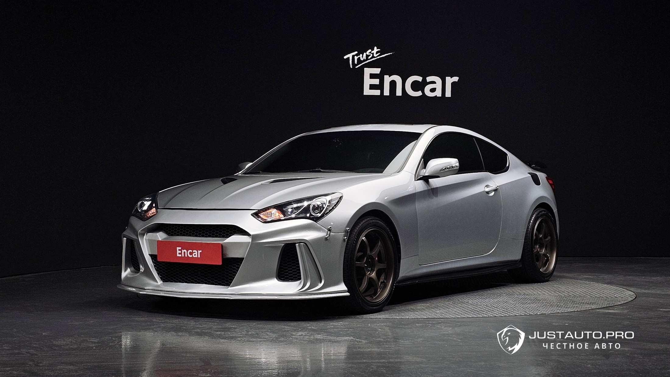 Автомобиль Hyundai Genesis