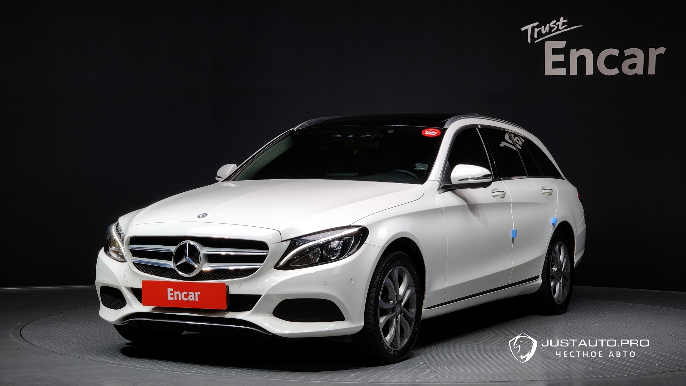 Автомобиль Mercedes-Benz C-Class