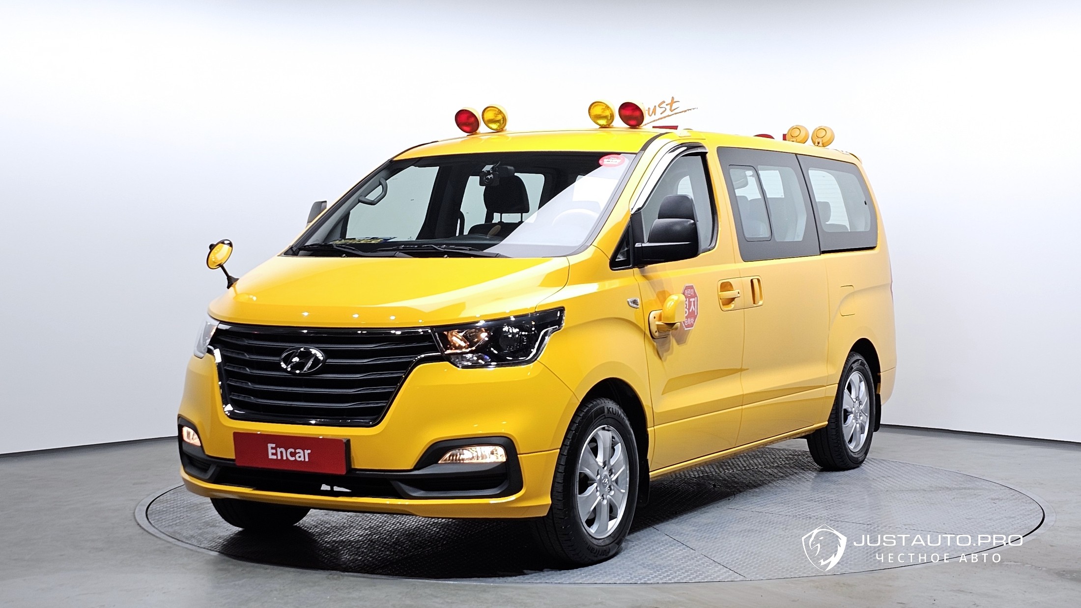 Автомобиль Hyundai Starex