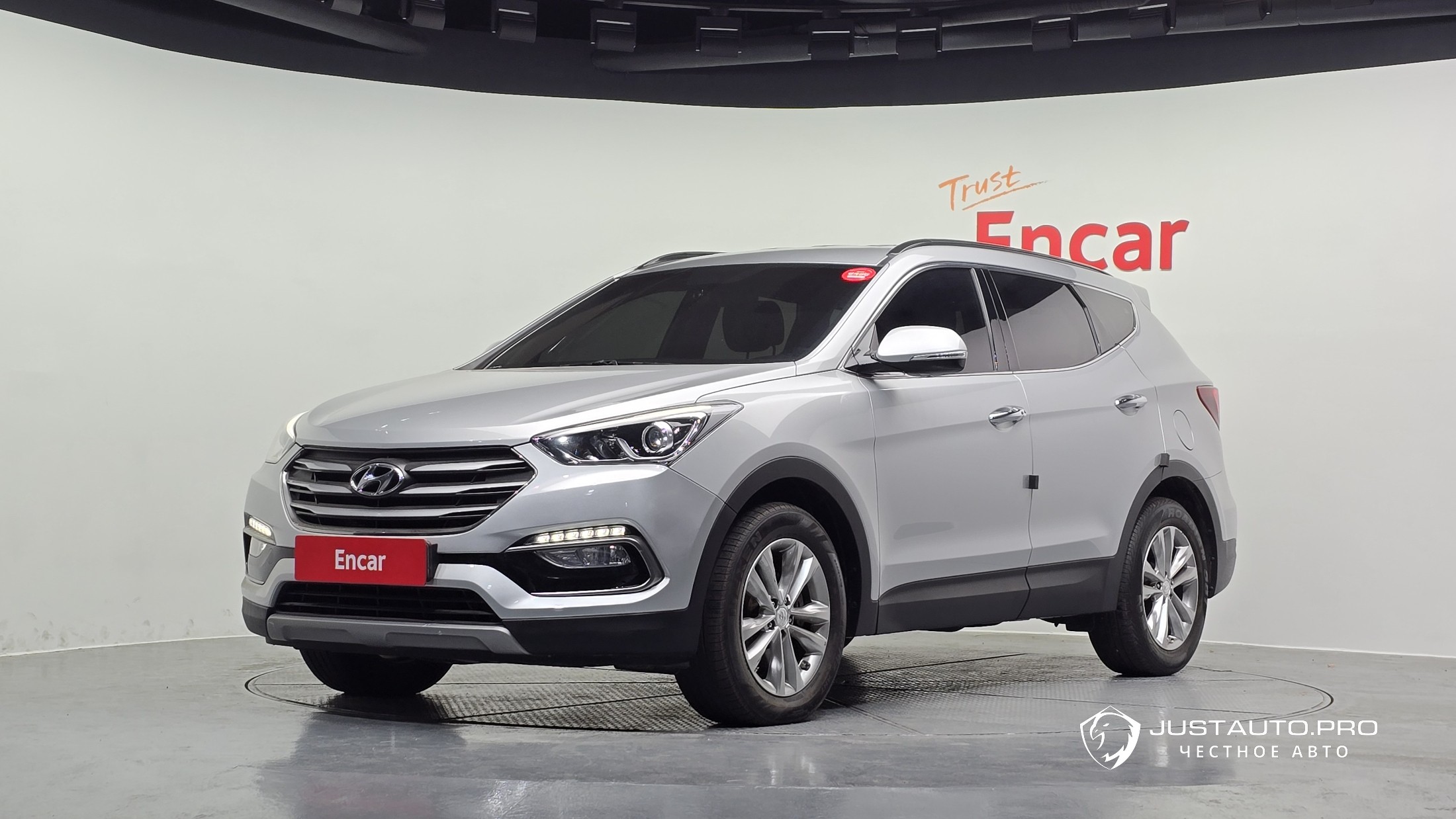 Автомобиль Hyundai Santafe