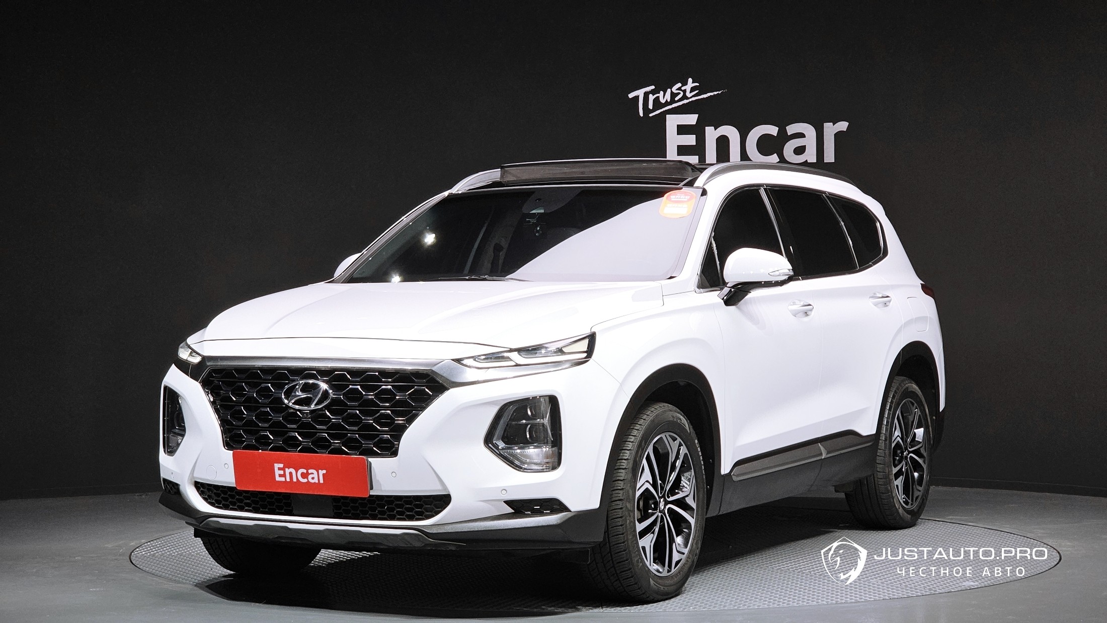 Автомобиль Hyundai Santafe