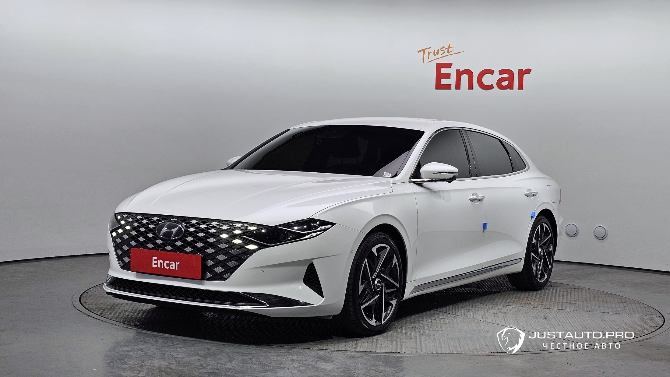 Автомобиль Hyundai Grandeur