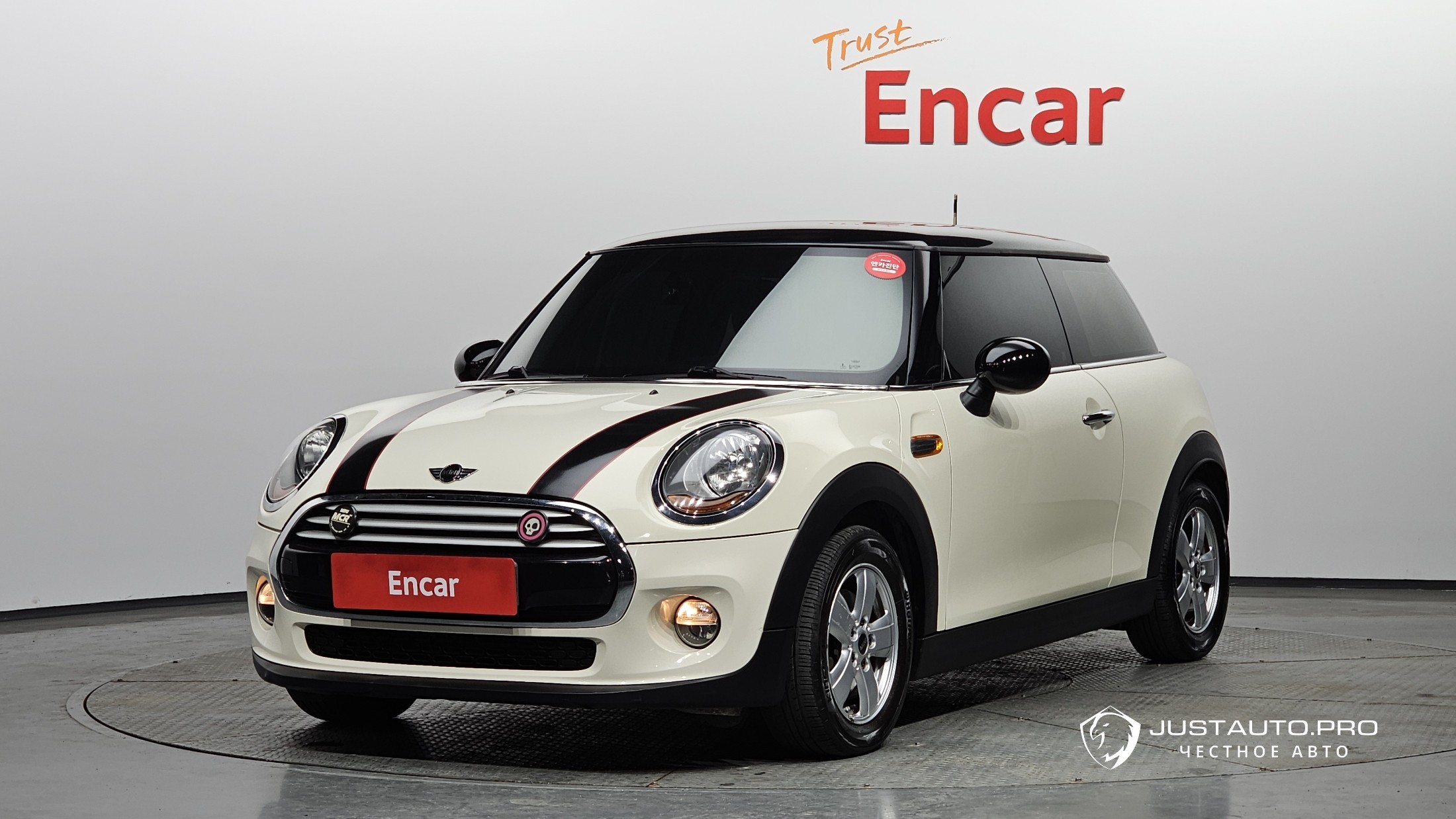 Автомобиль Mini Cooper
