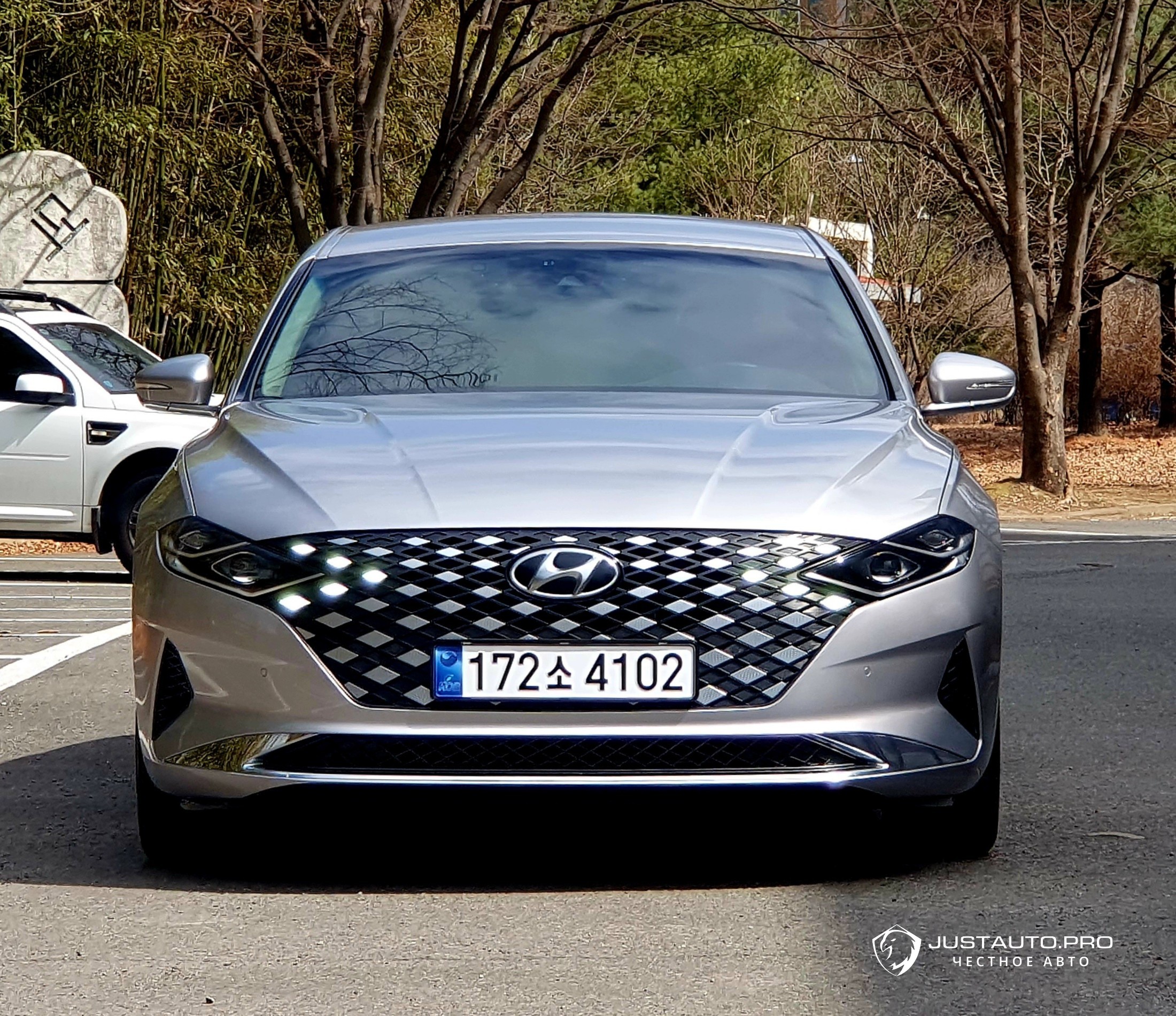 Автомобиль Hyundai Grandeur