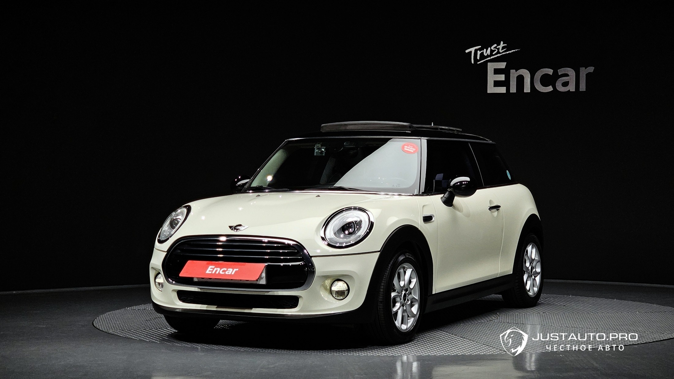 Автомобиль Mini Cooper