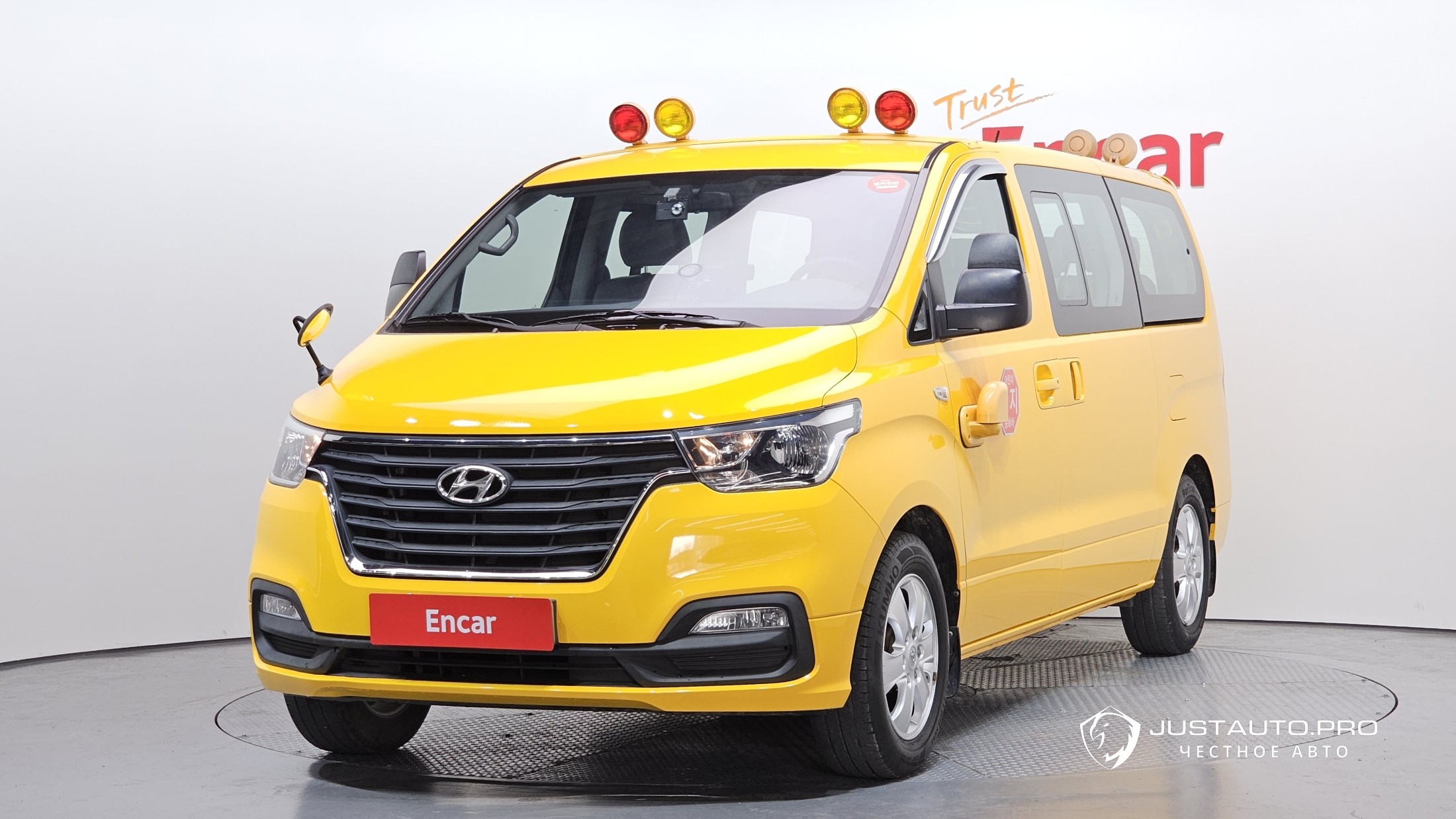 Автомобиль Hyundai Starex