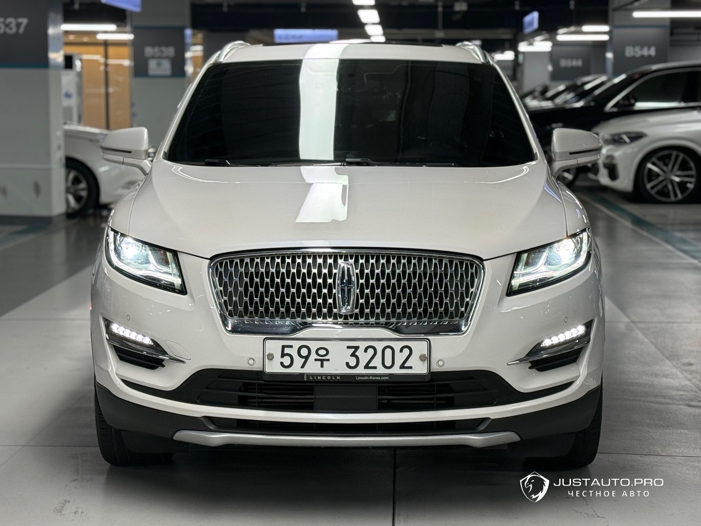 Автомобиль Lincoln MKC
