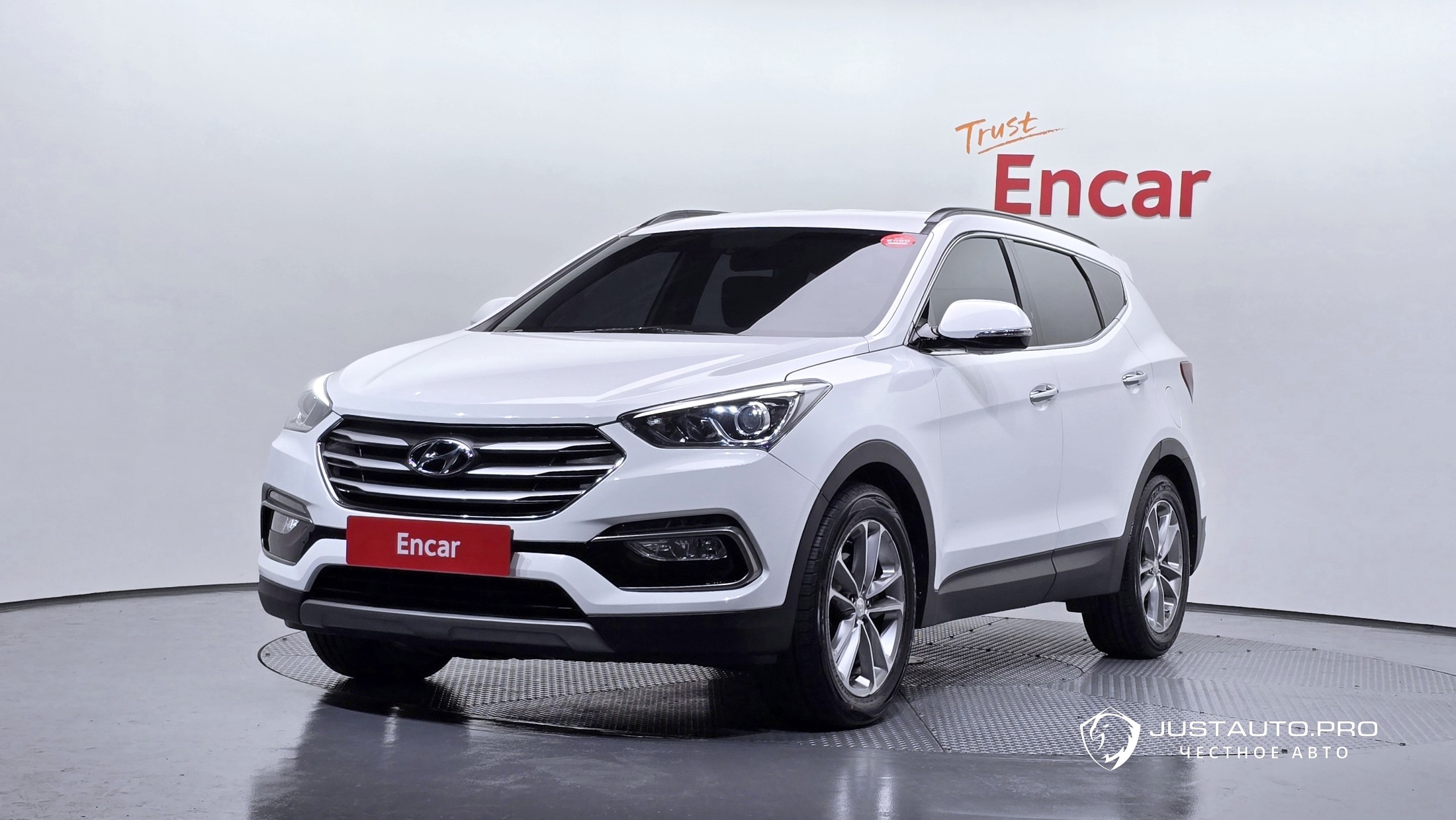 Автомобиль Hyundai Santafe