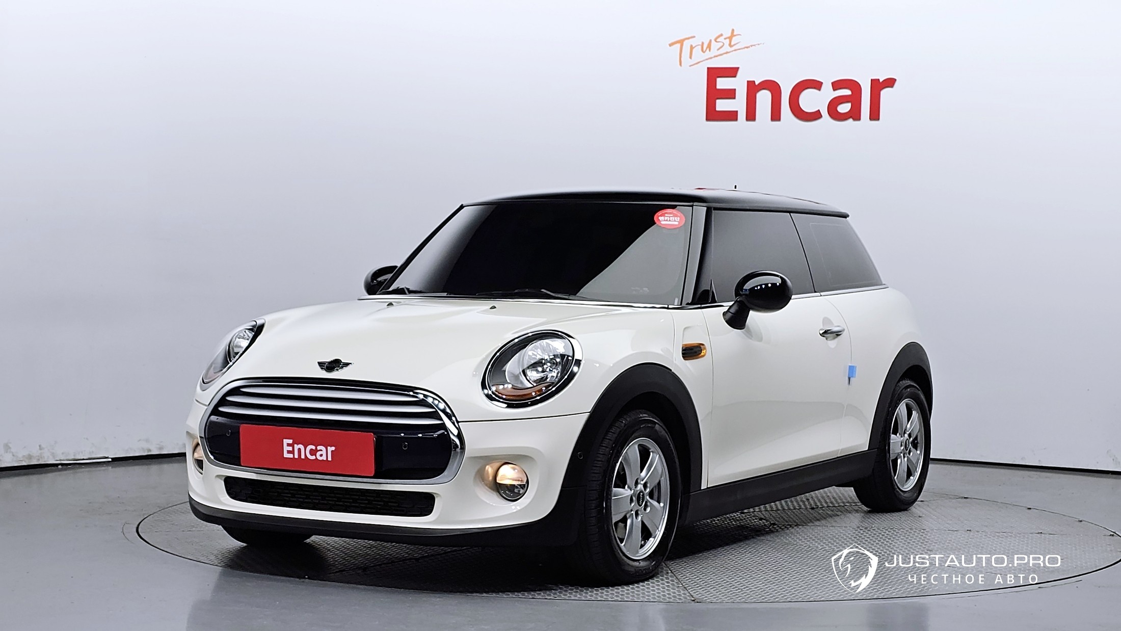 Автомобиль Mini Cooper