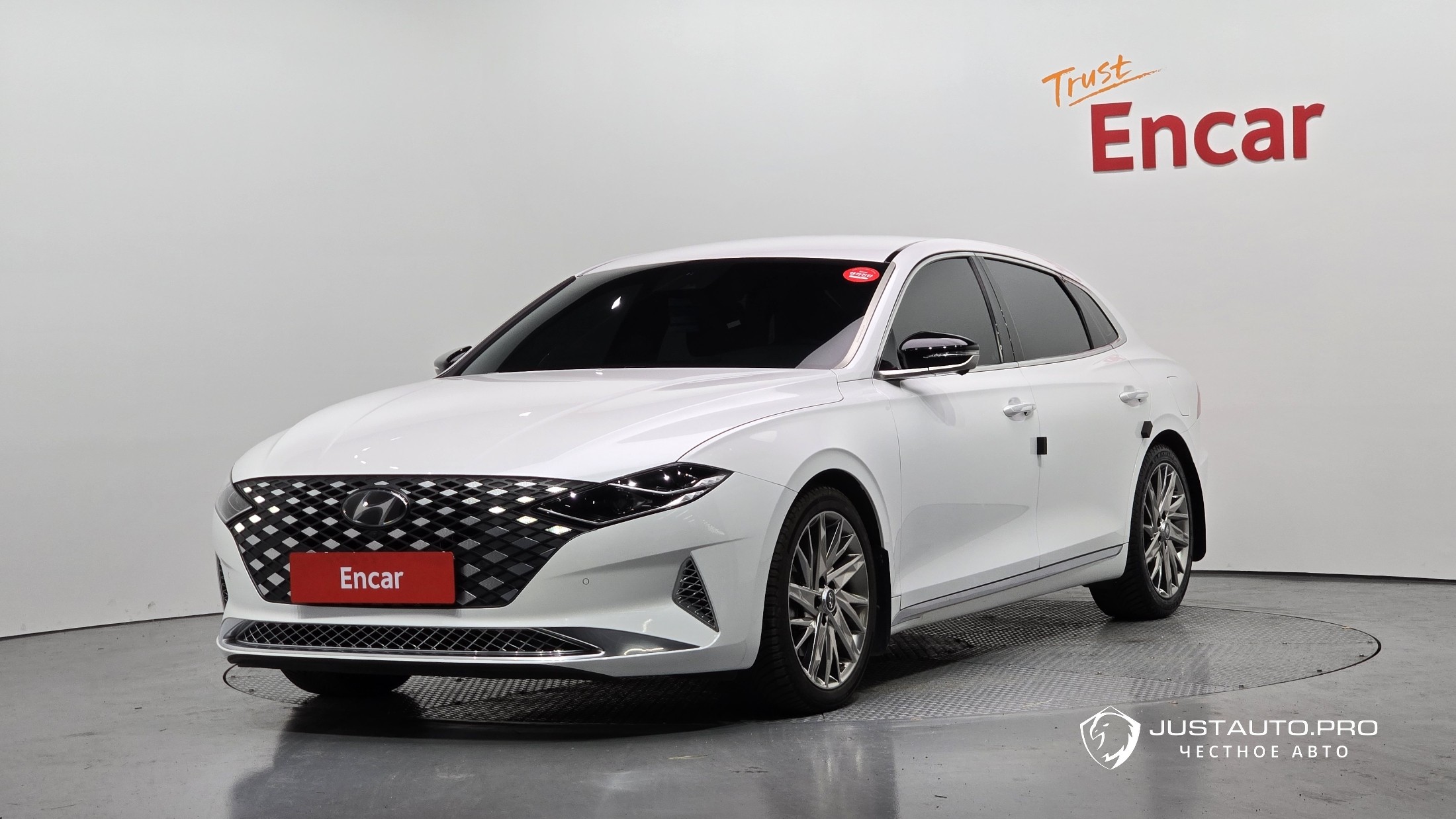 Автомобиль Hyundai Grandeur