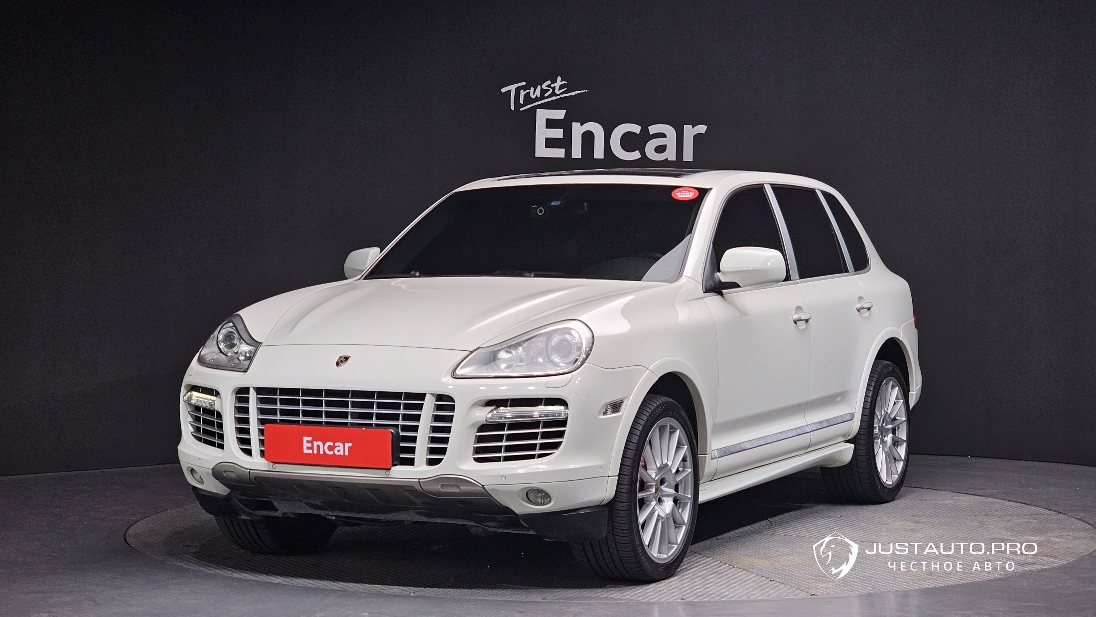 Автомобиль Porsche Cayenne