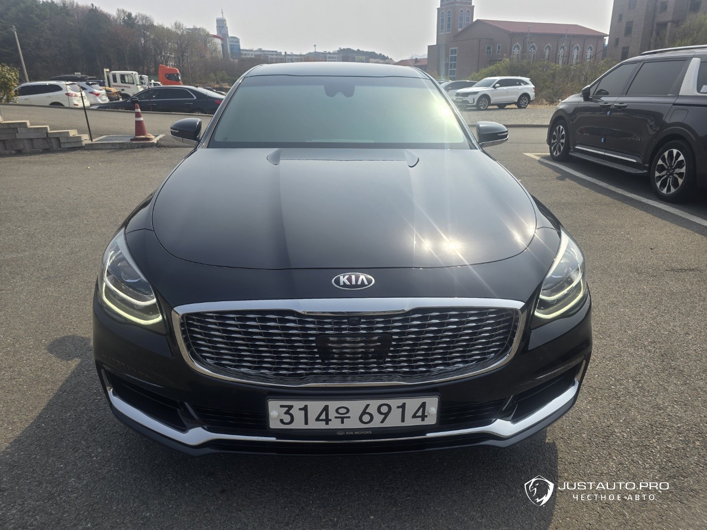 Автомобиль Kia K9