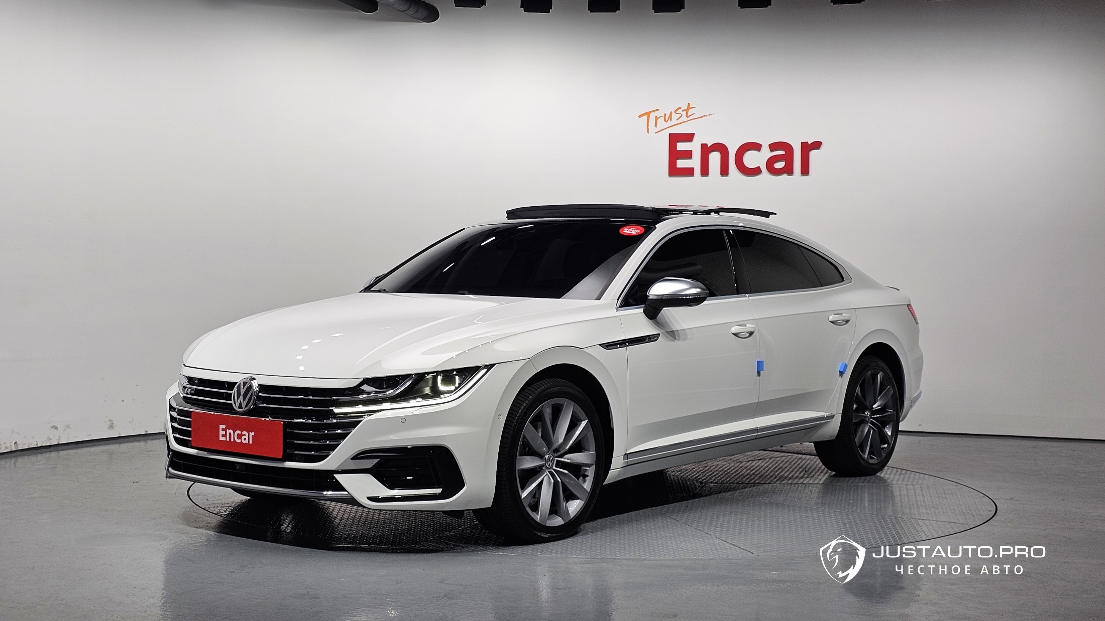 Автомобиль Volkswagen Arteon