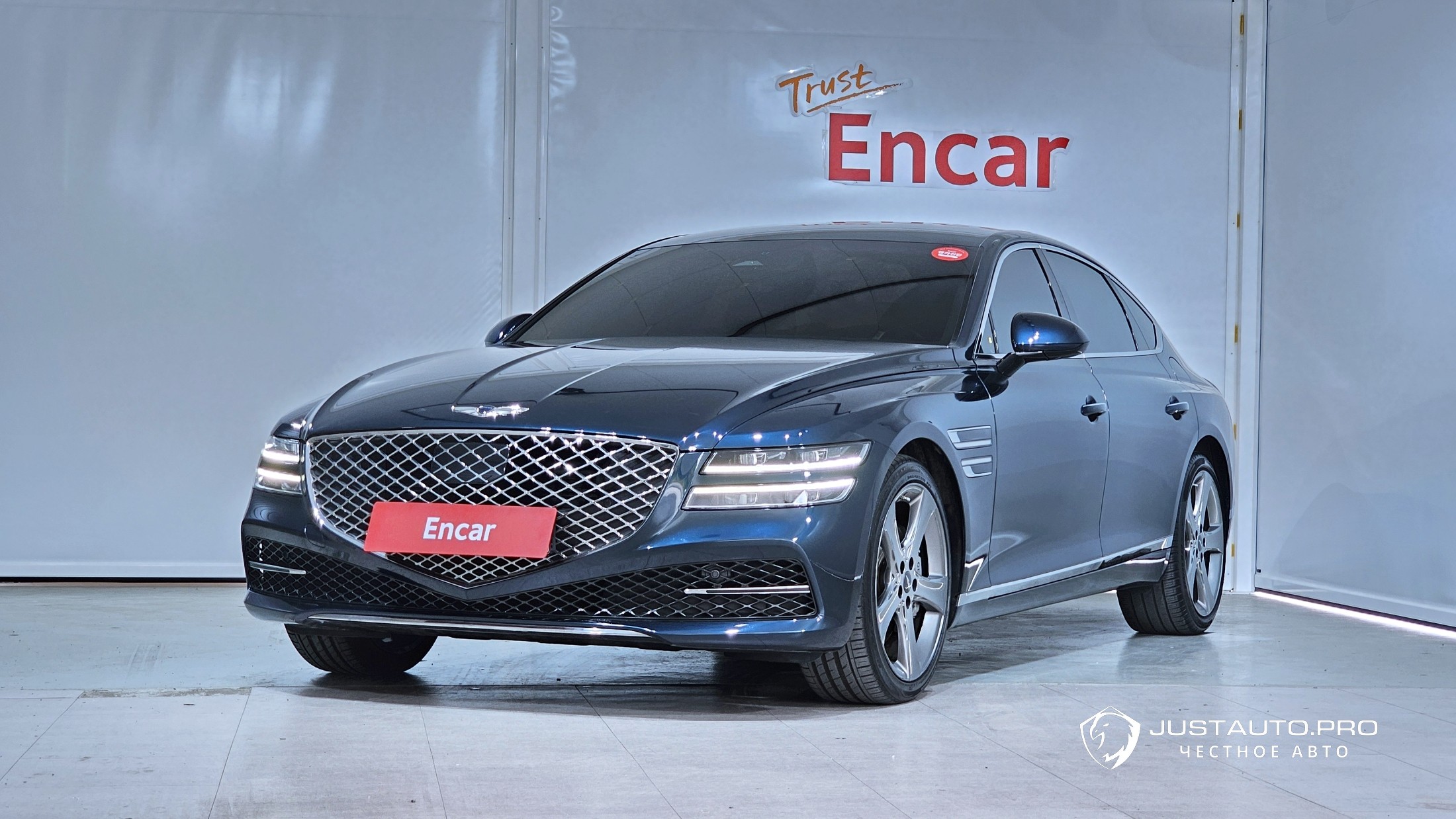 Автомобиль Genesis G80