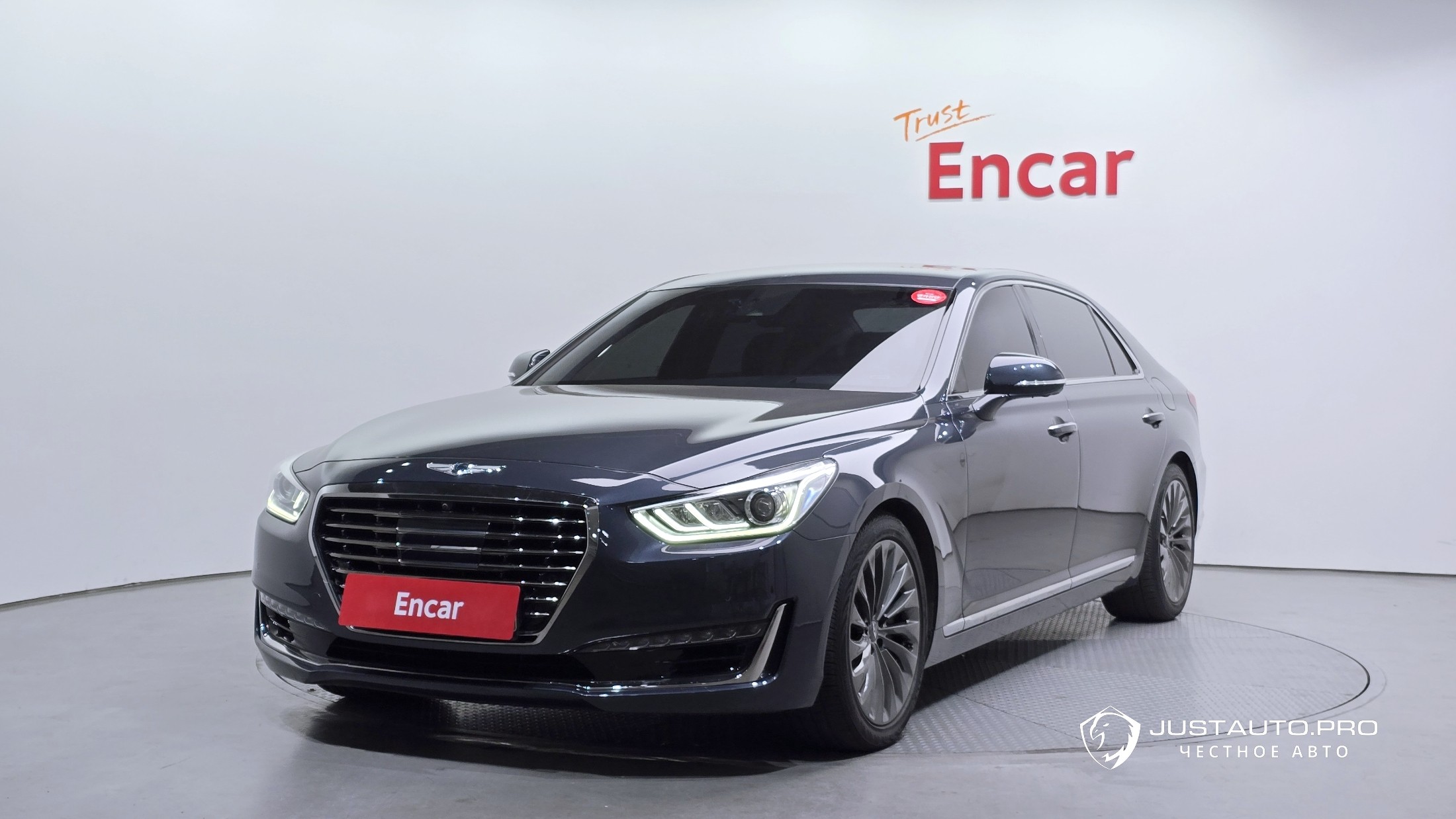 Автомобиль Genesis EQ900