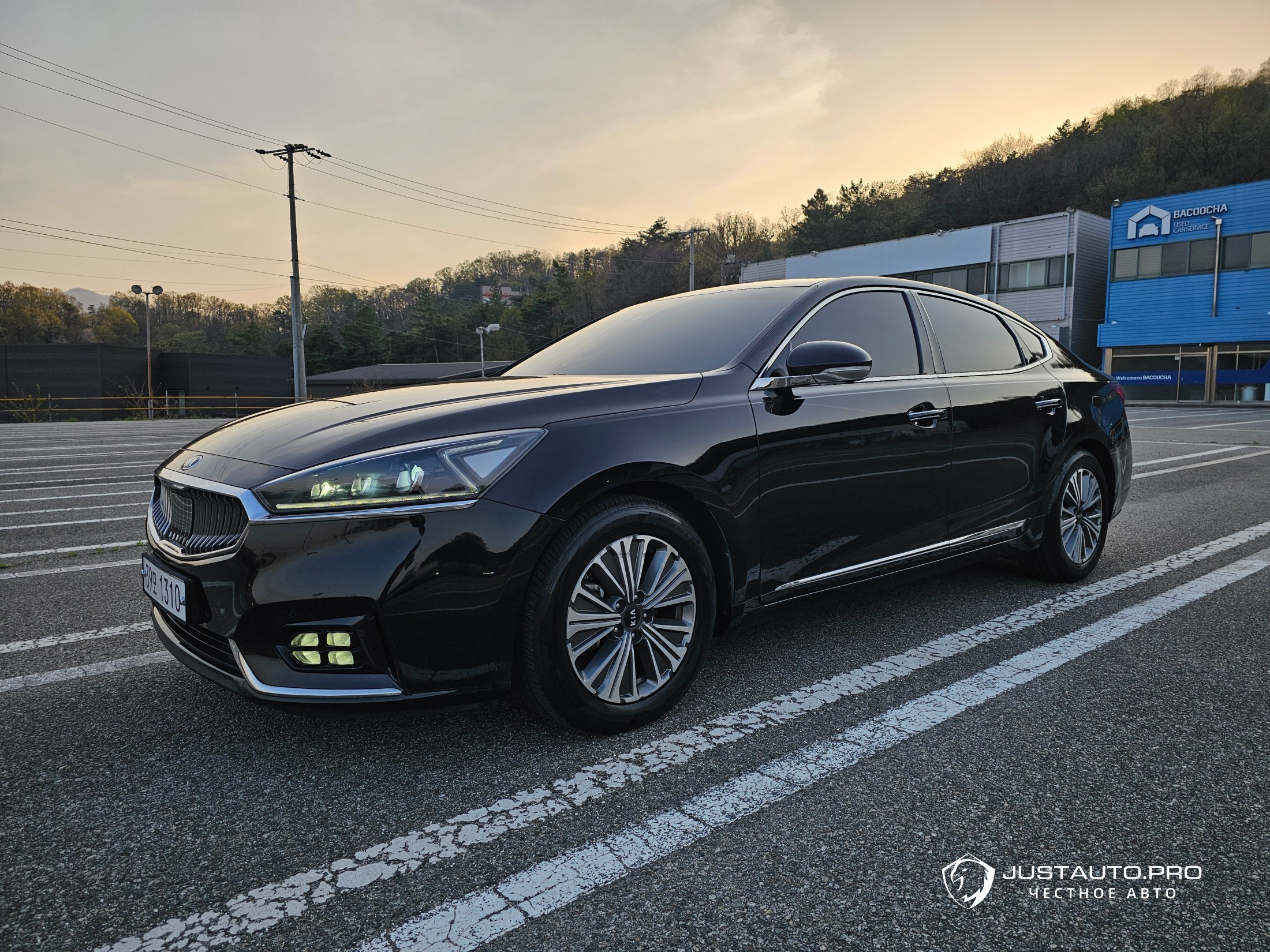 Автомобиль Kia K7