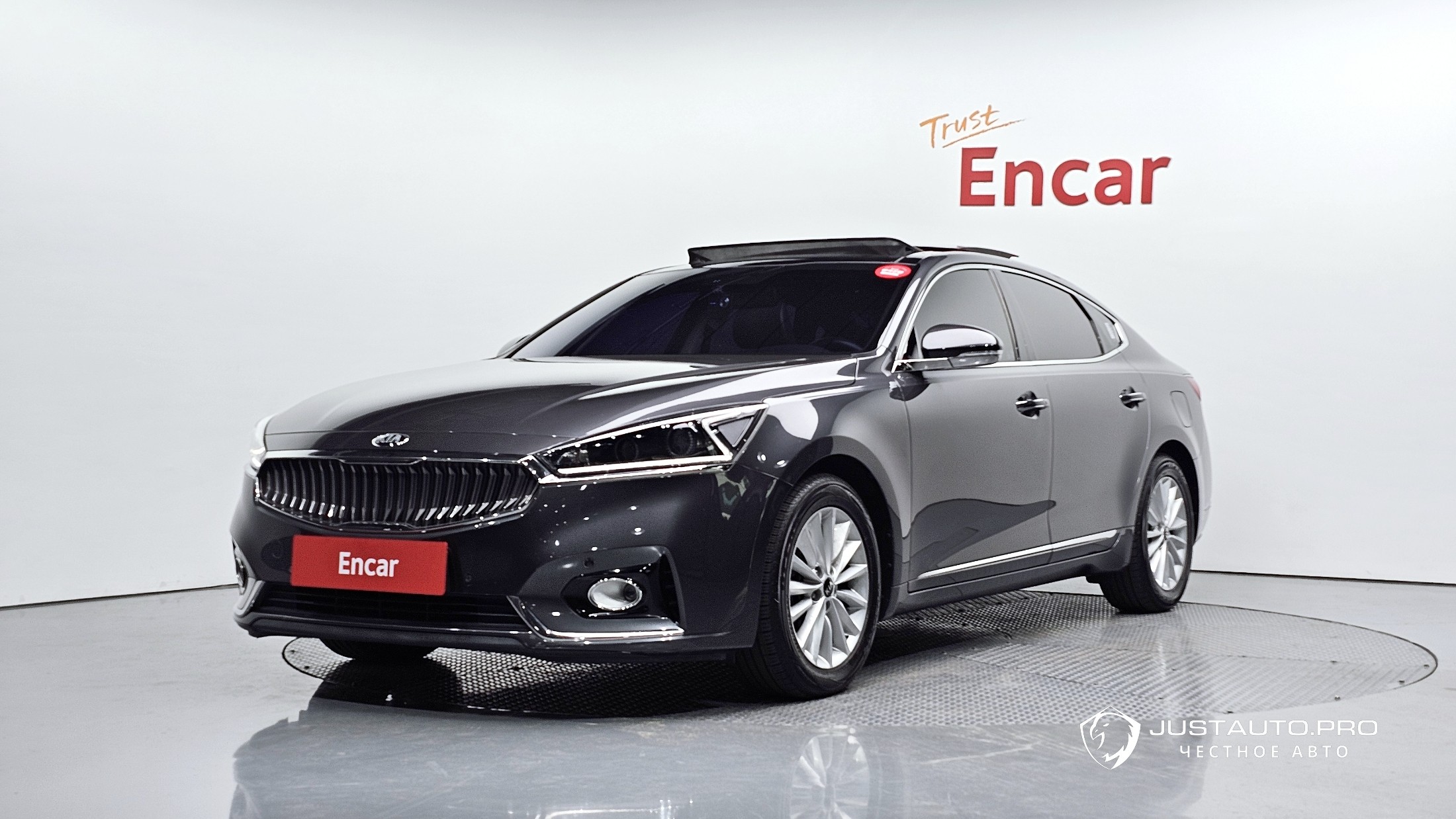 Автомобиль Kia K7