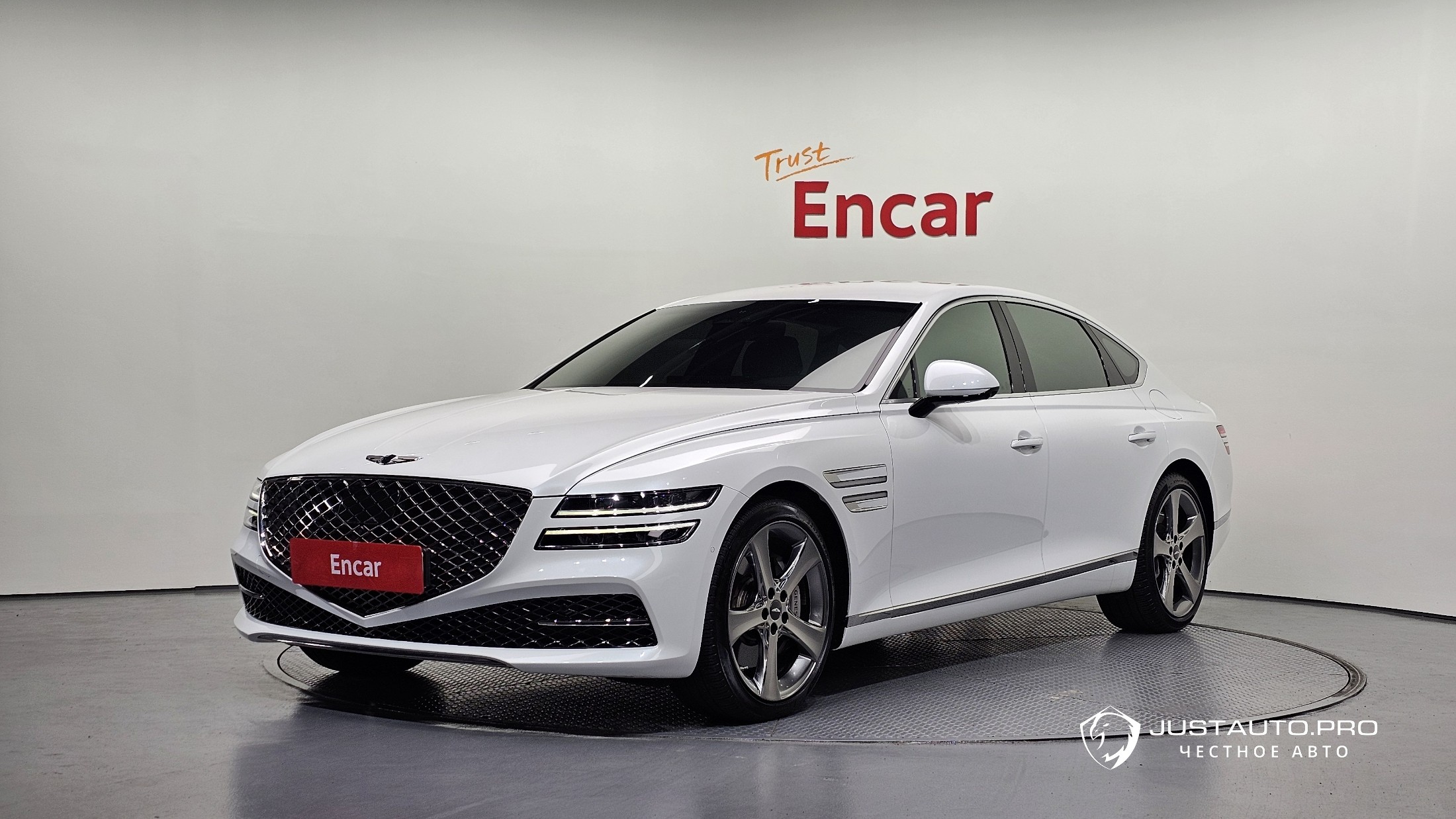 Автомобиль Genesis G80