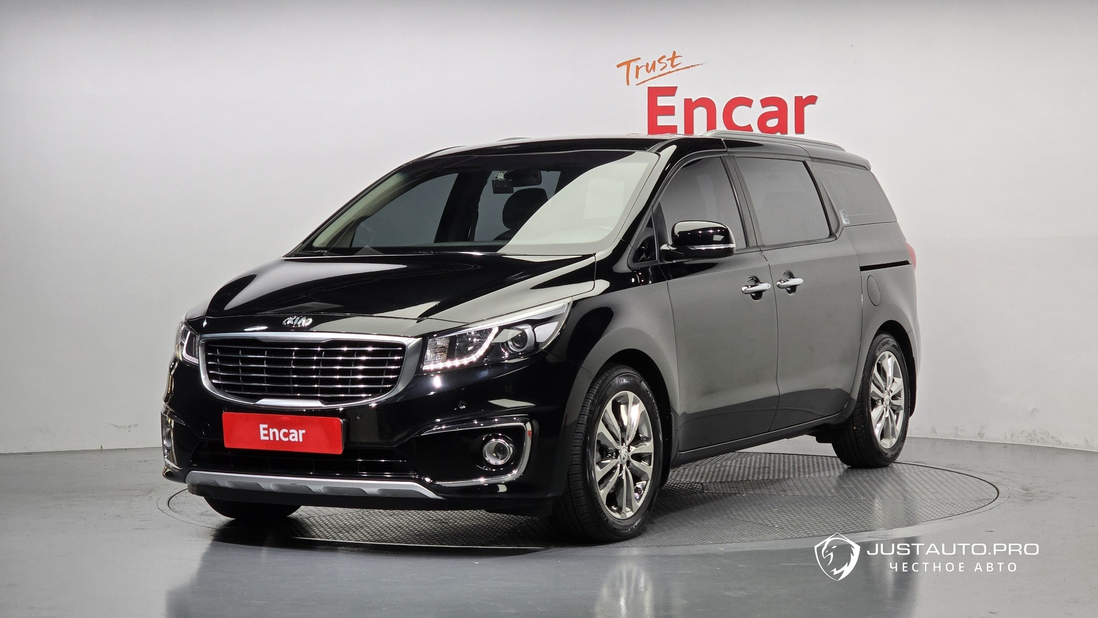Автомобиль Kia Canival