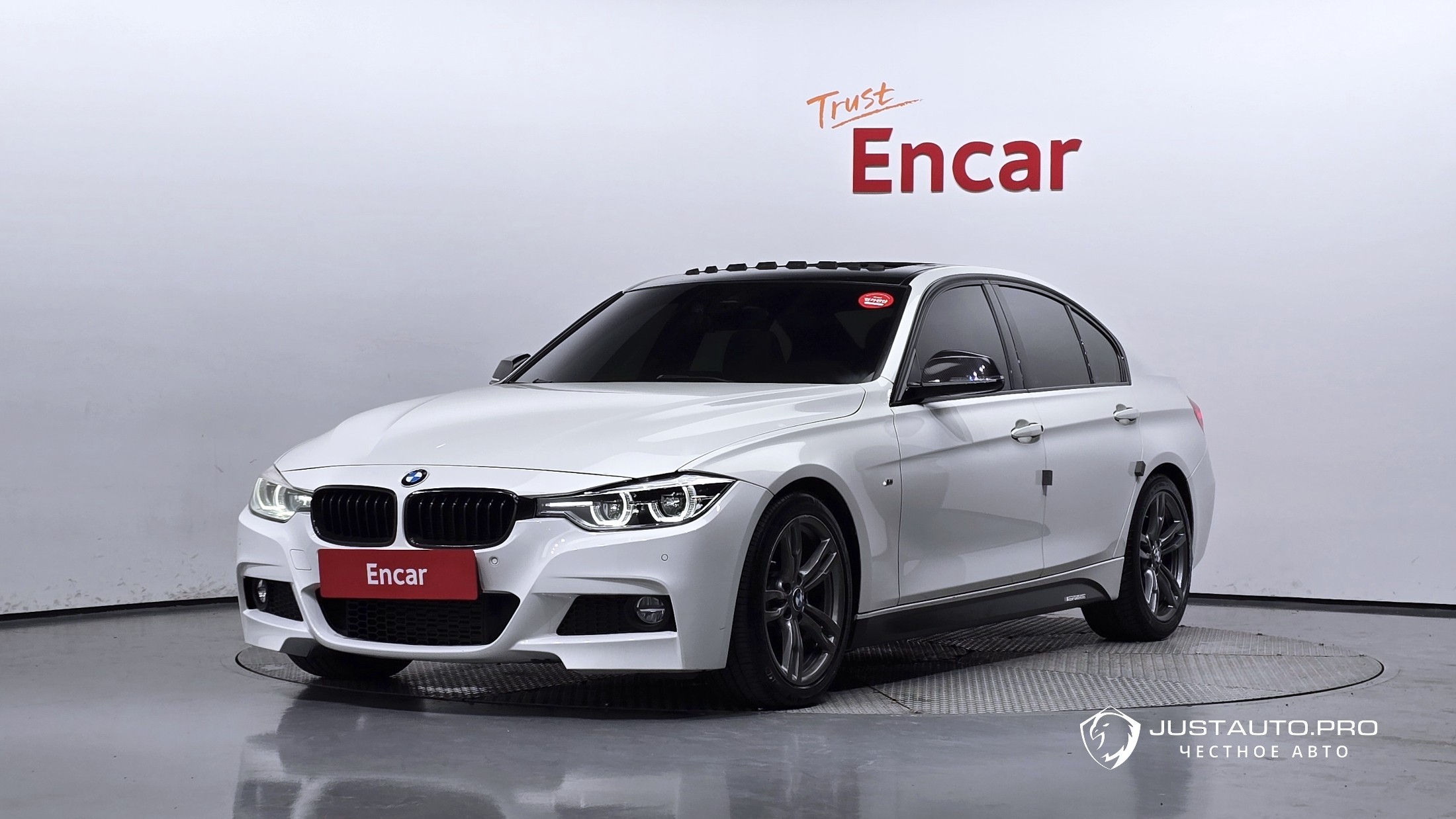 Автомобиль BMW 3-Series