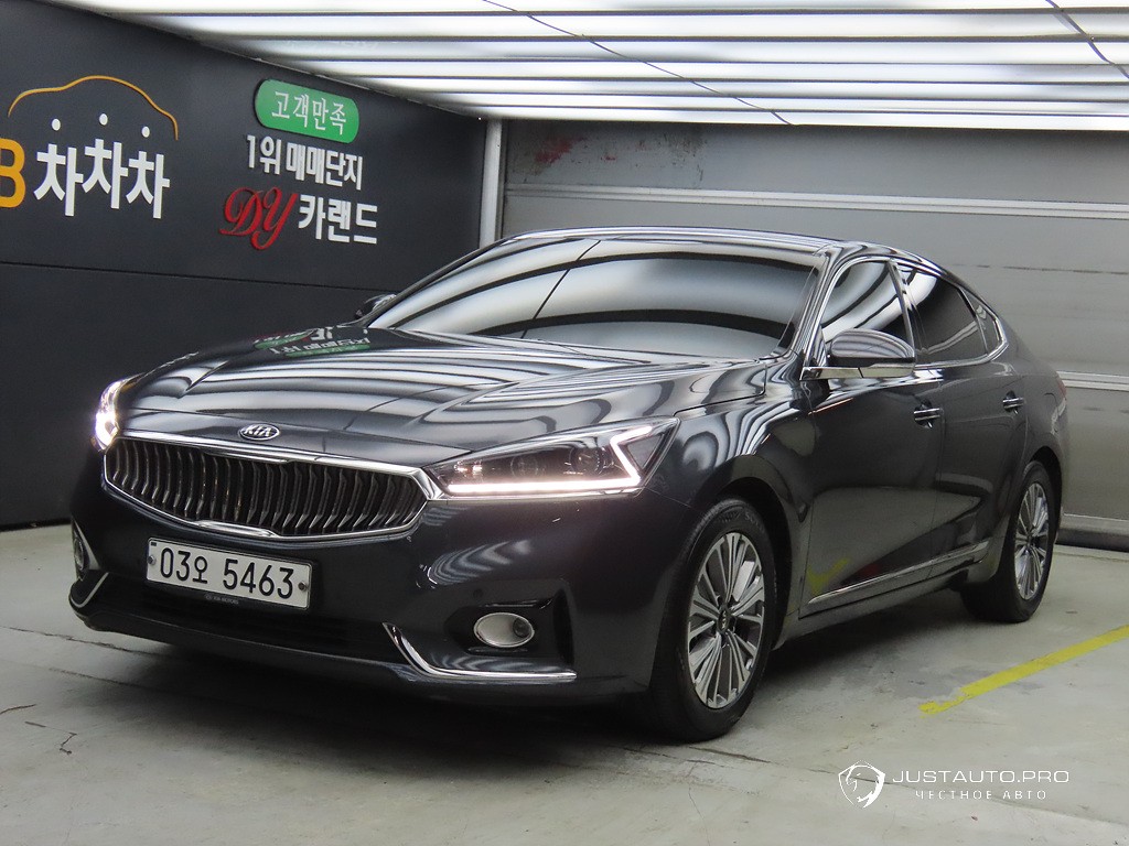 Автомобиль Kia K7