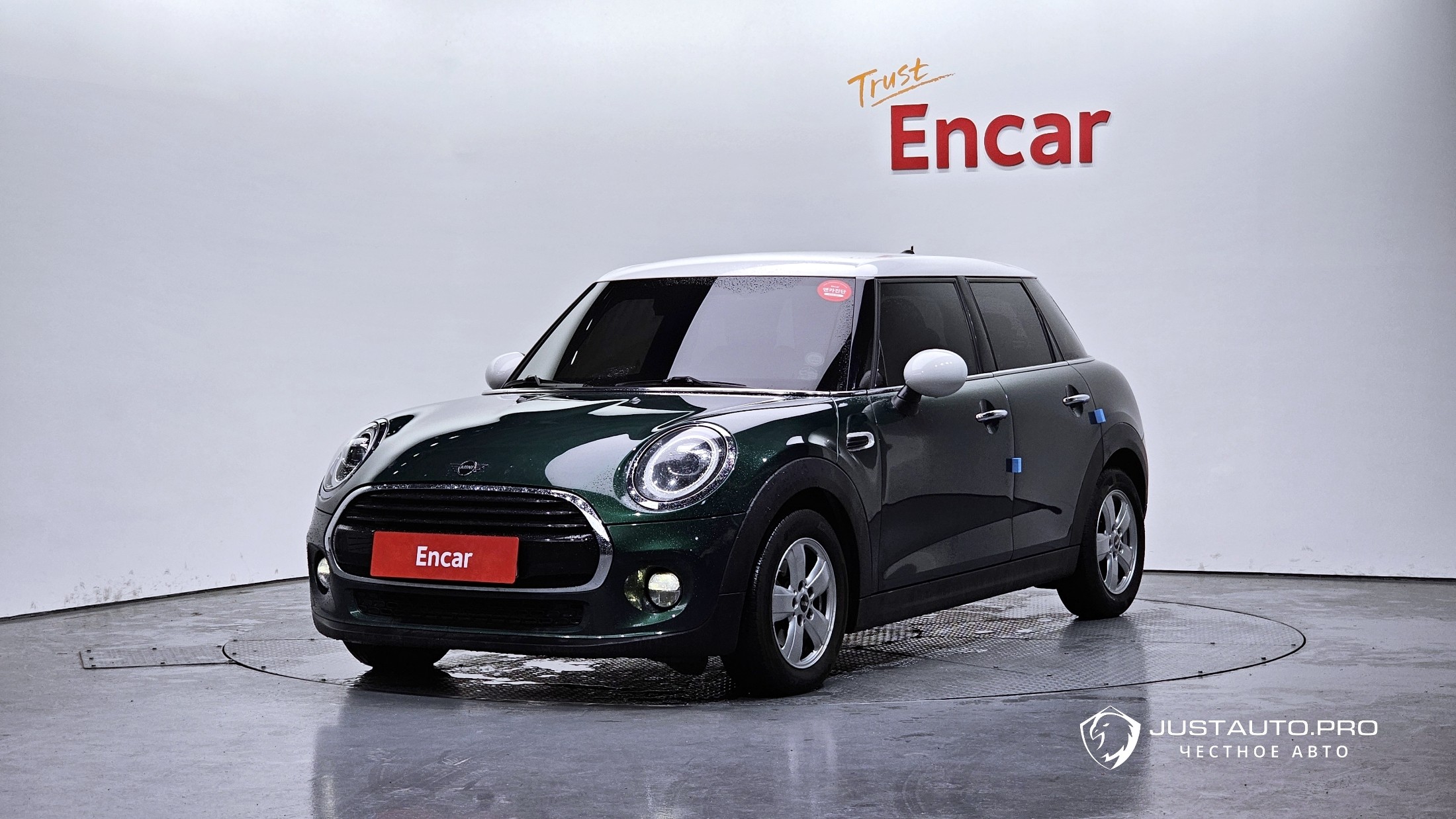 Автомобиль Mini Cooper
