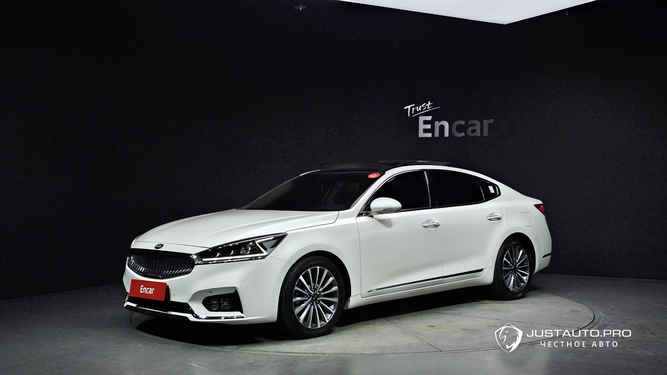 Автомобиль Kia K7