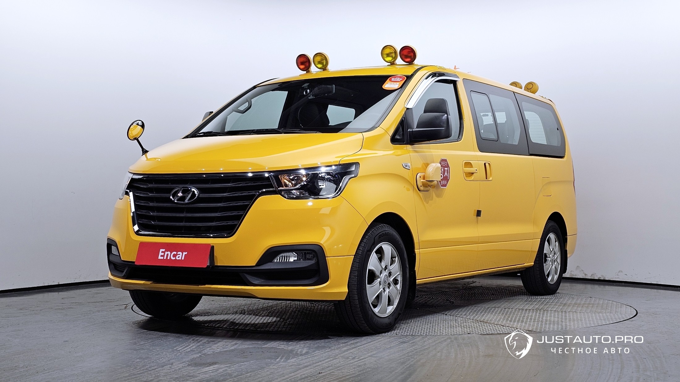 Автомобиль Hyundai Starex