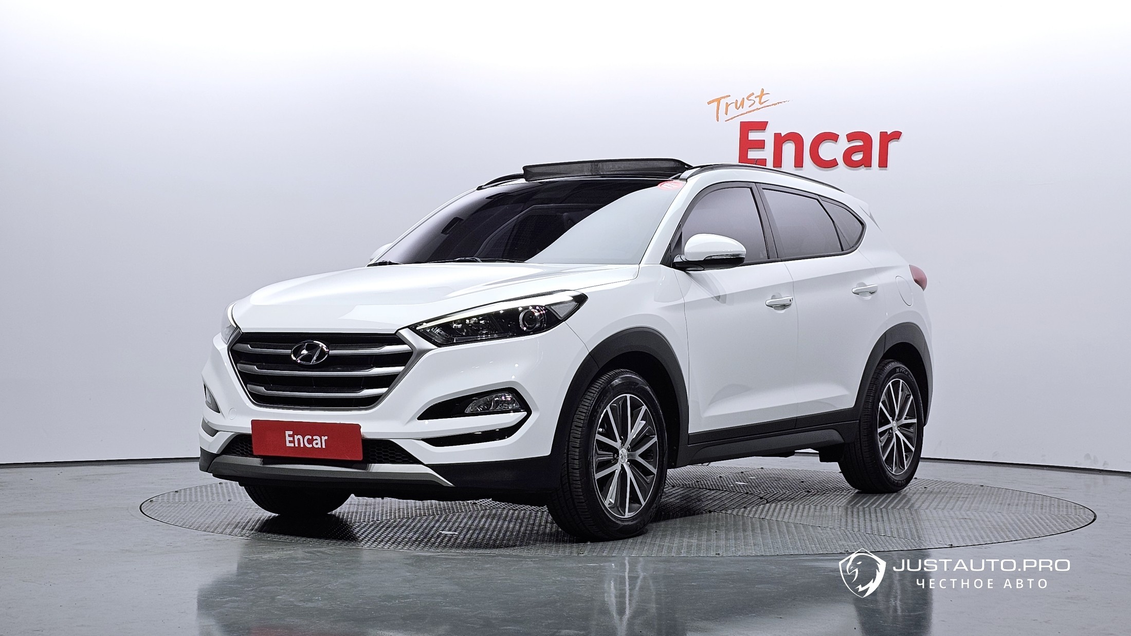 Автомобиль Hyundai Tucson