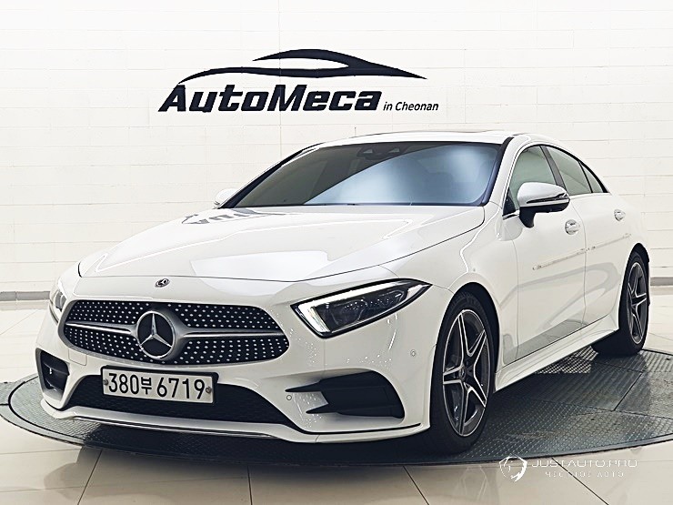 Автомобиль Mercedes-Benz CLS-Class