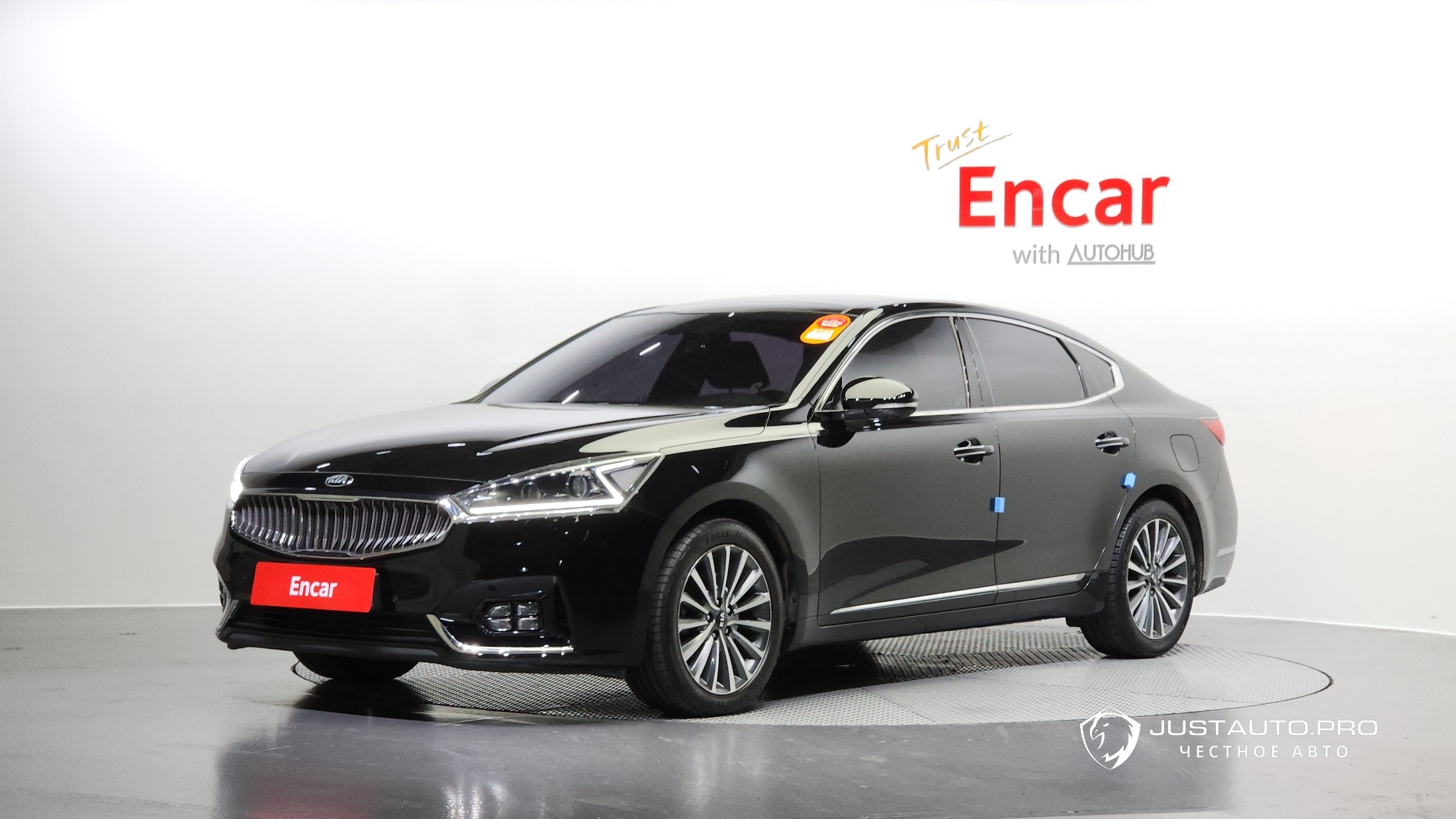 Автомобиль Kia K7