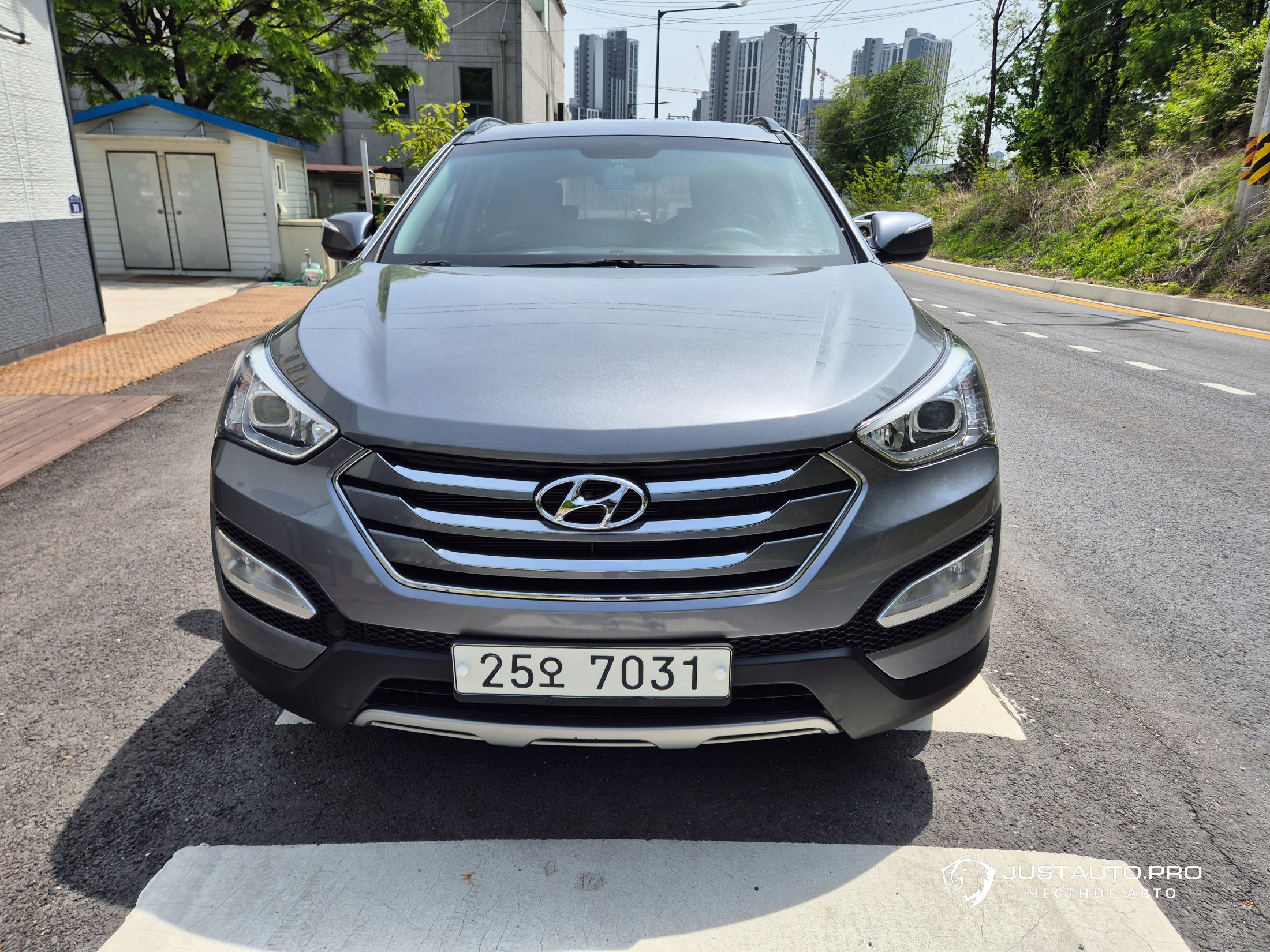 Автомобиль Hyundai Santafe