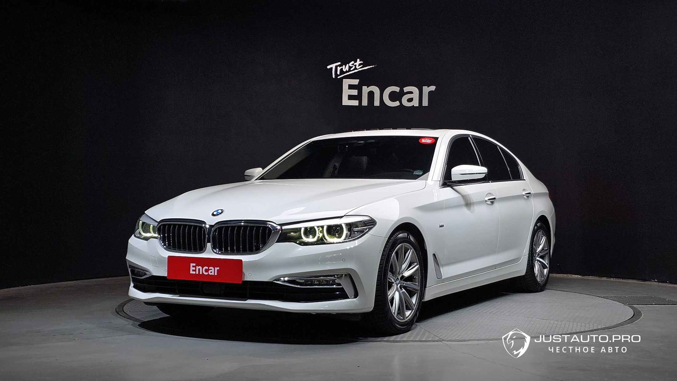 Автомобиль BMW 5-Series