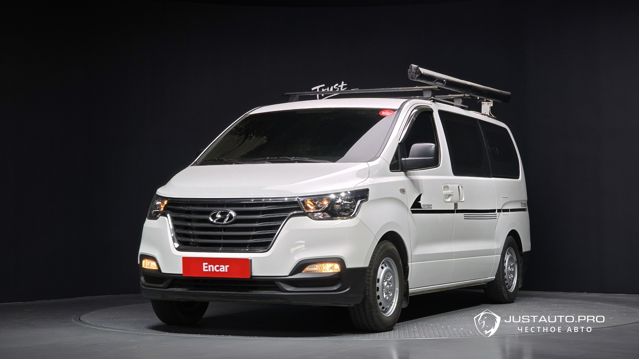 Автомобиль Hyundai Starex