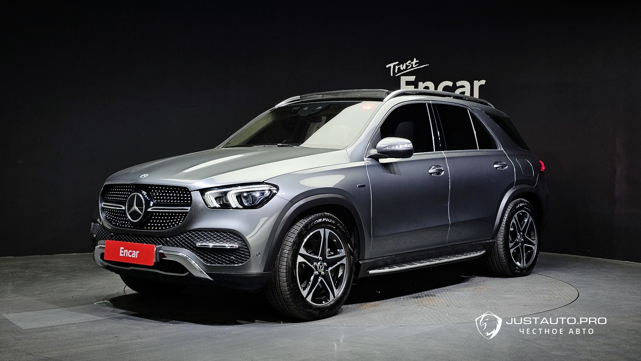 Автомобиль Mercedes-Benz GLE-Class