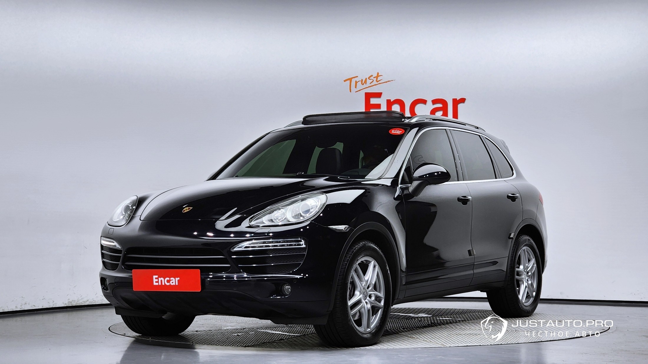 Автомобиль Porsche Cayenne