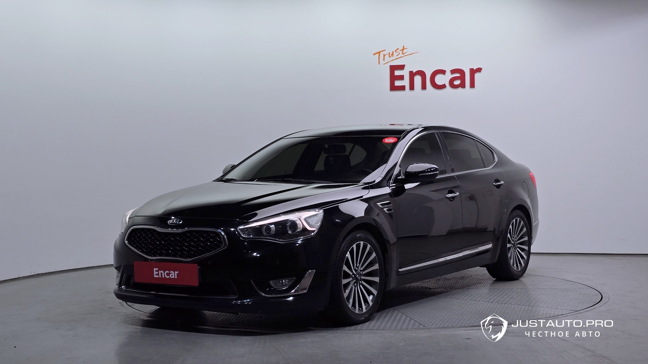 Автомобиль Kia K7