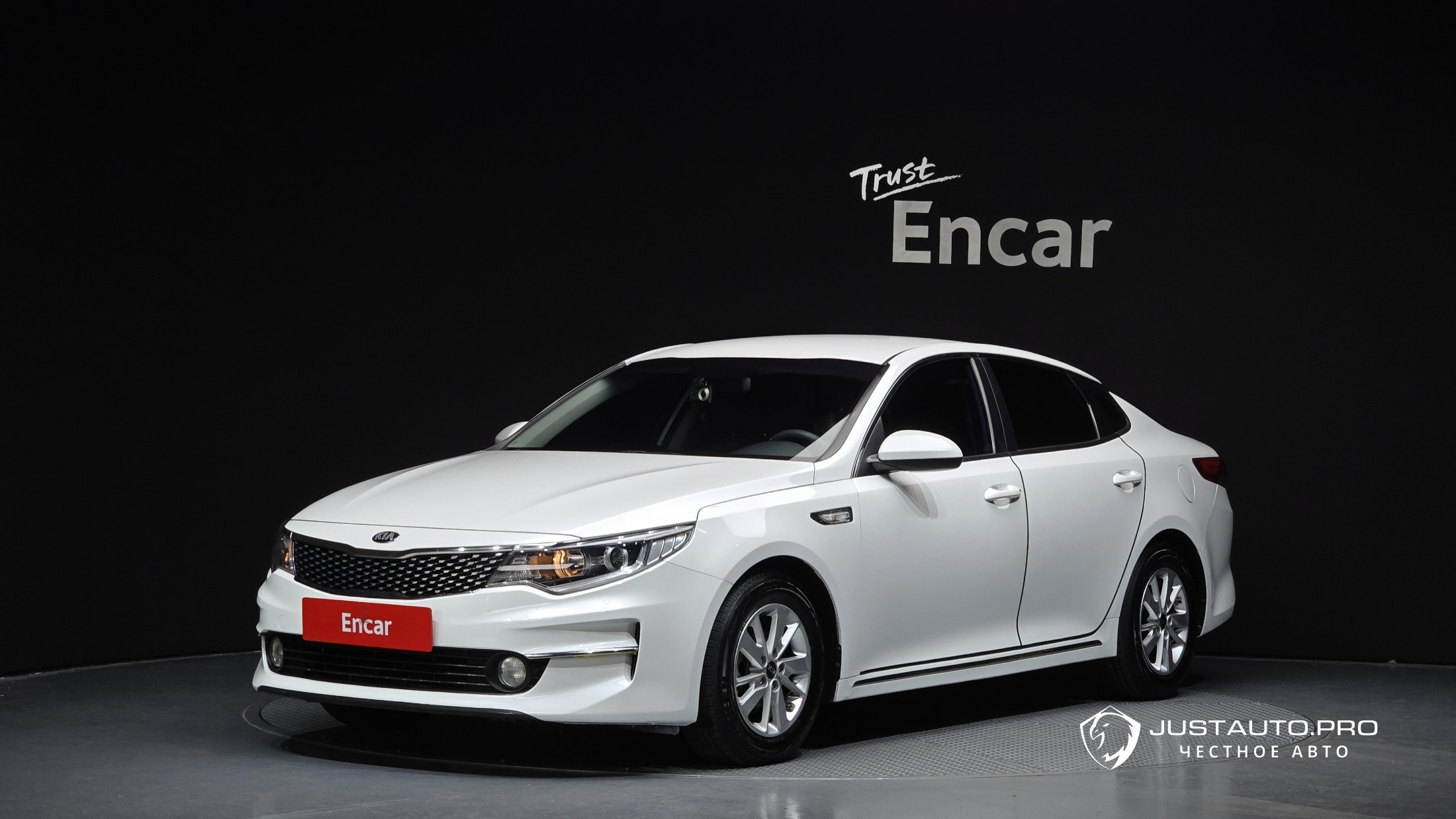 Автомобиль Kia K5