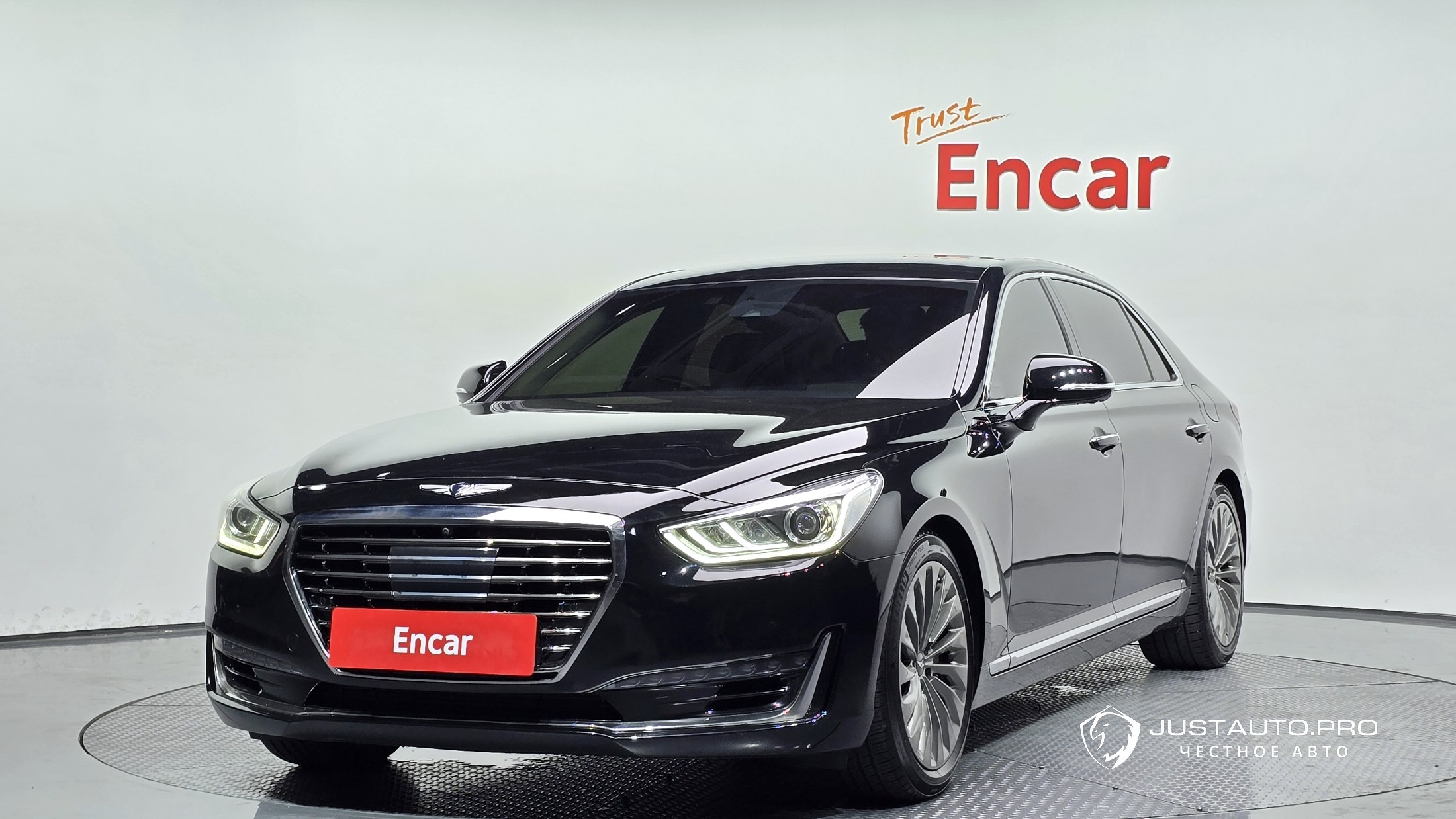 Автомобиль Genesis EQ900