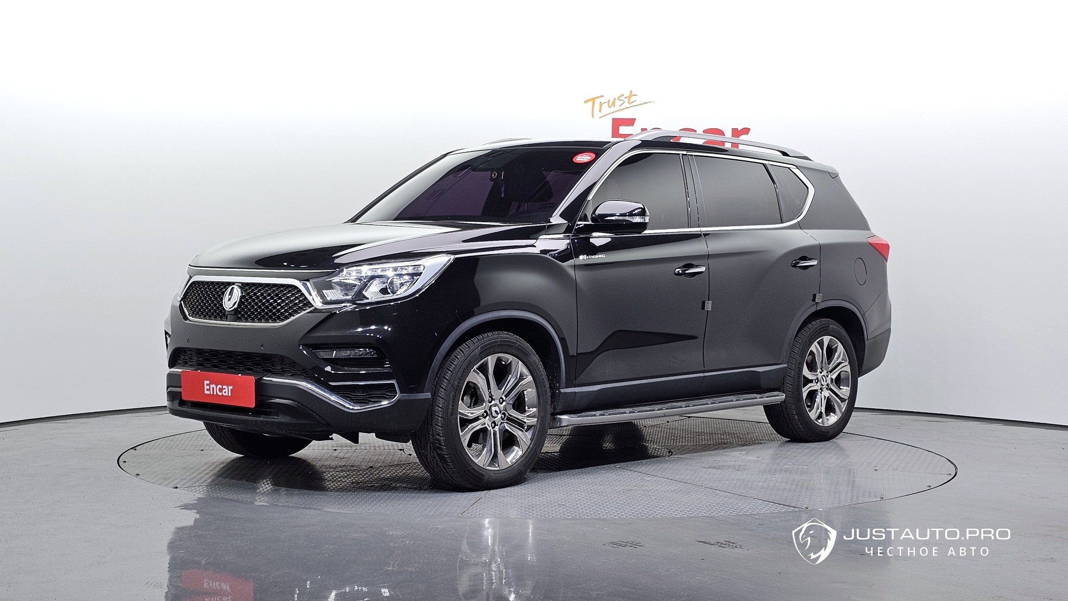 Автомобиль KG_Mobility_Ssangyong Rexton