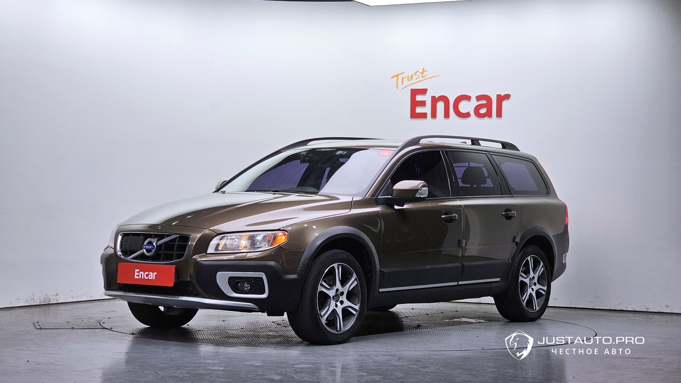 Автомобиль Volvo XC70