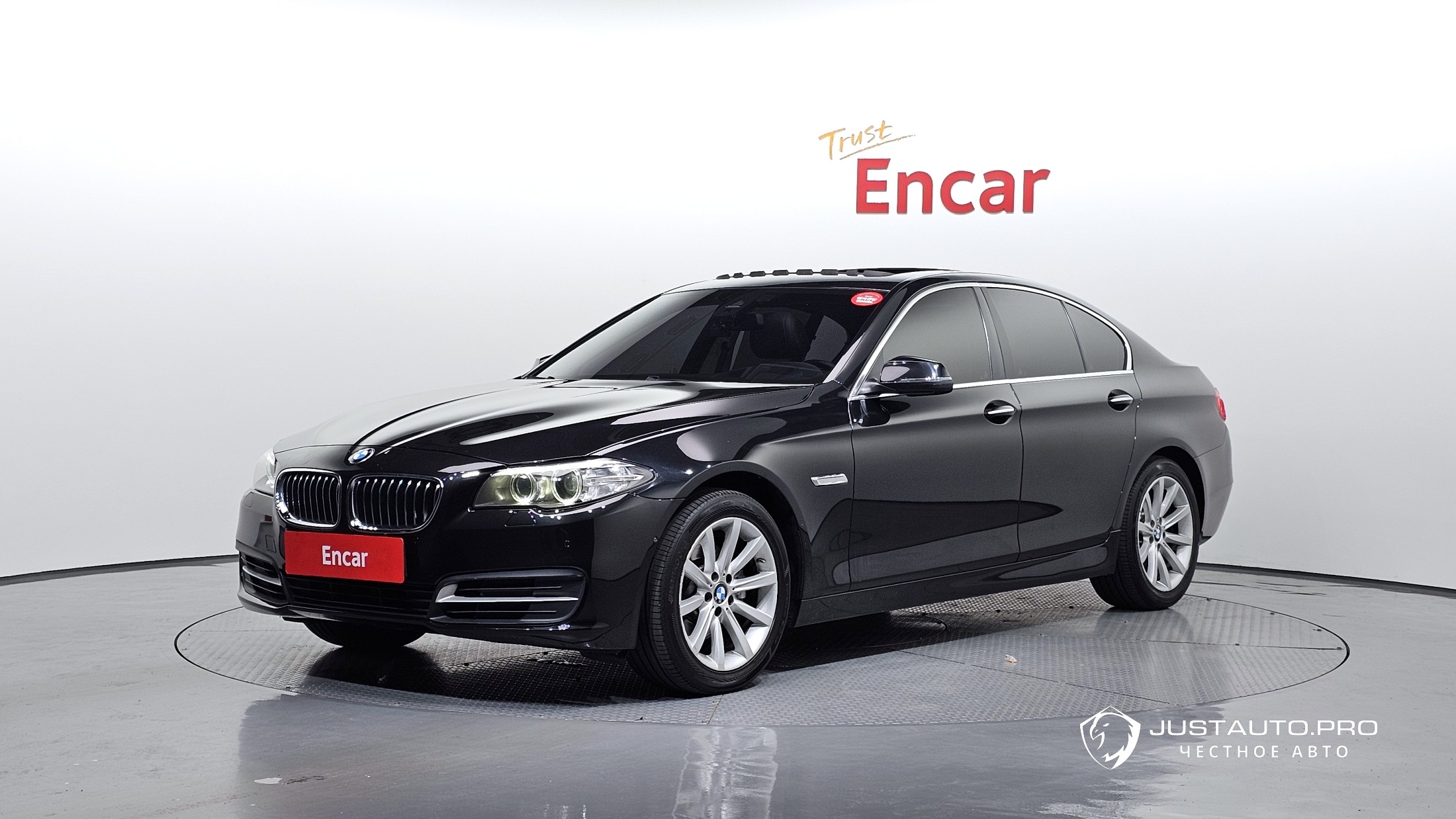 Автомобиль BMW 5-Series